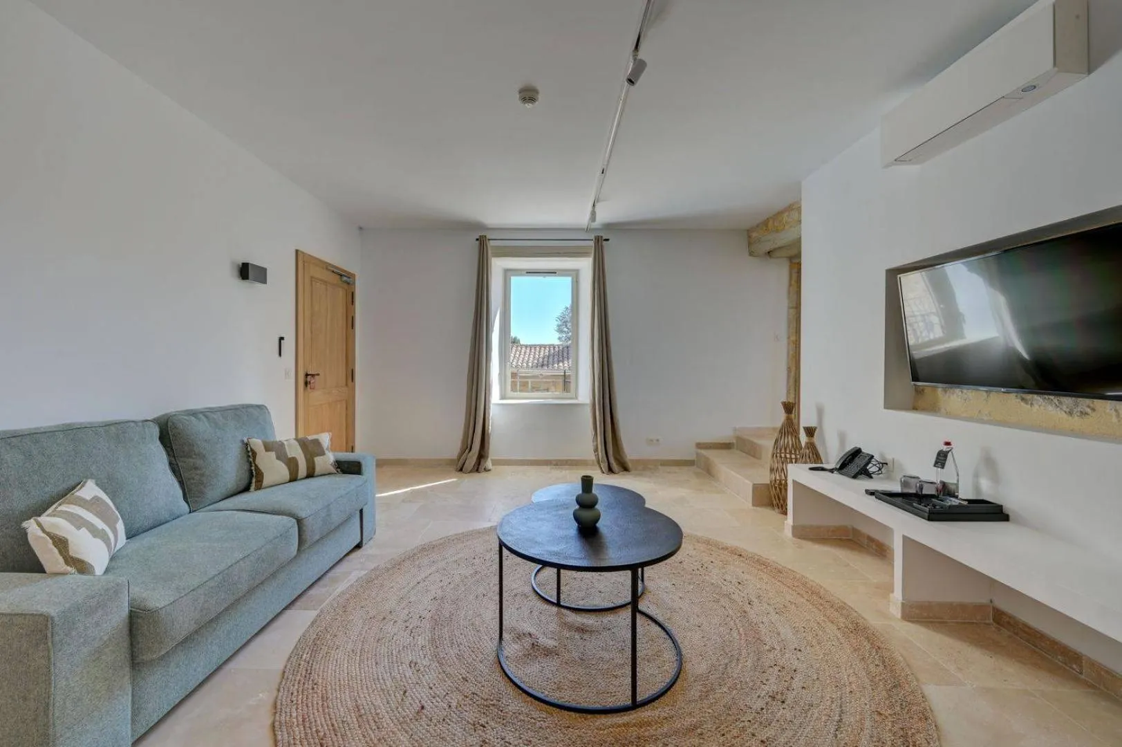 TV and multimedia in Domaine de Privadière & Spa