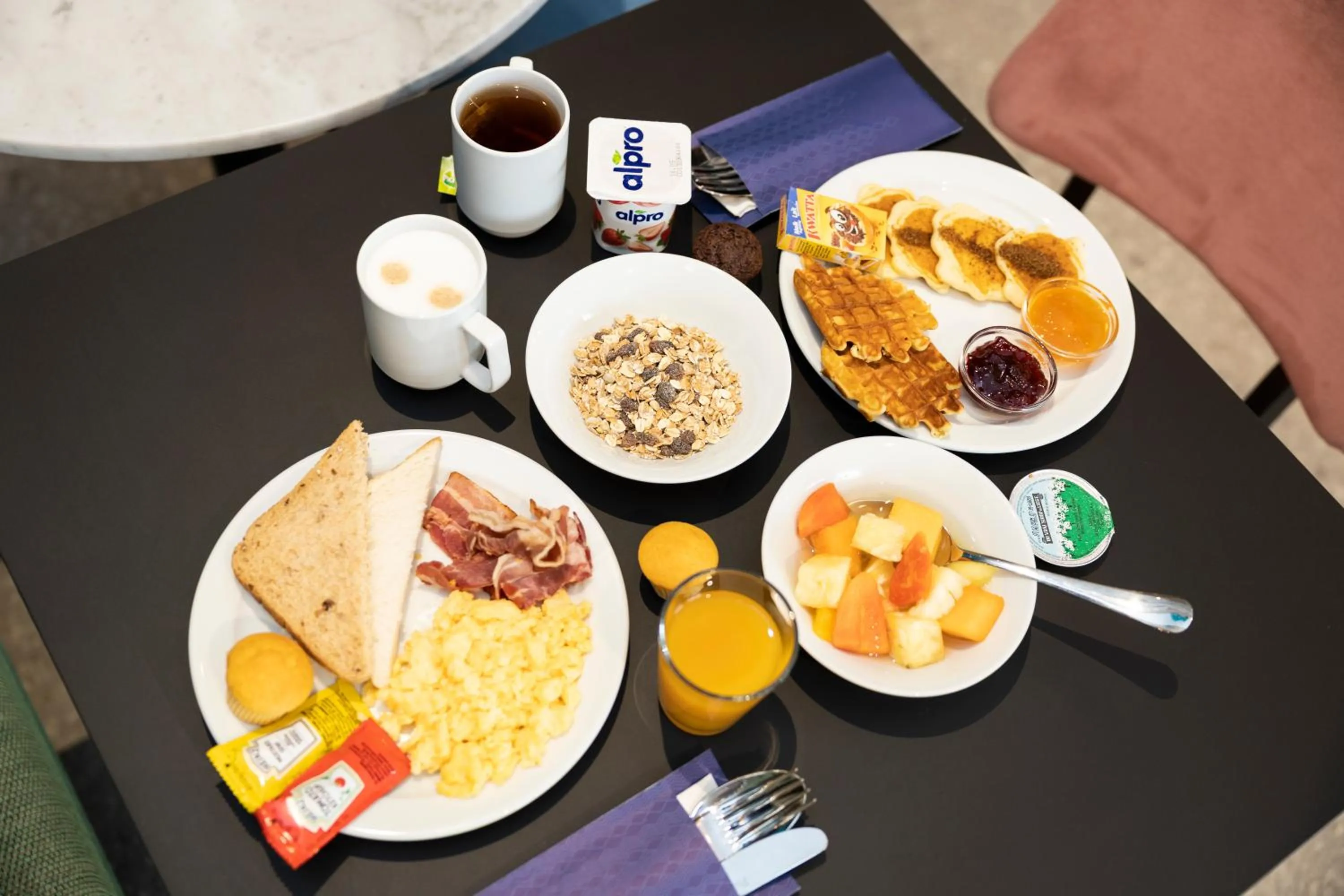 Breakfast in B&B HOTEL Namur