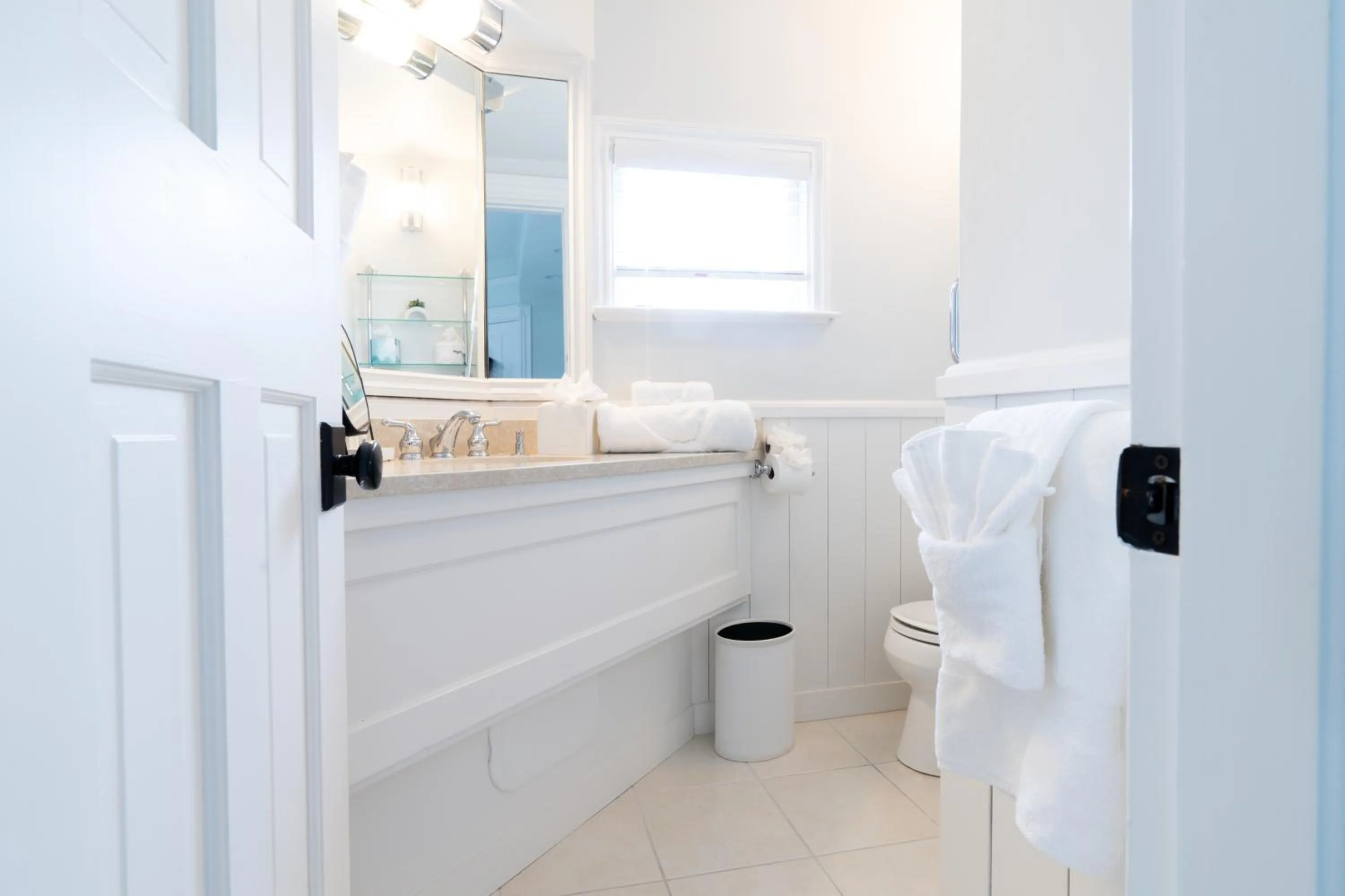 Bathroom in The Centerboard Nantucket