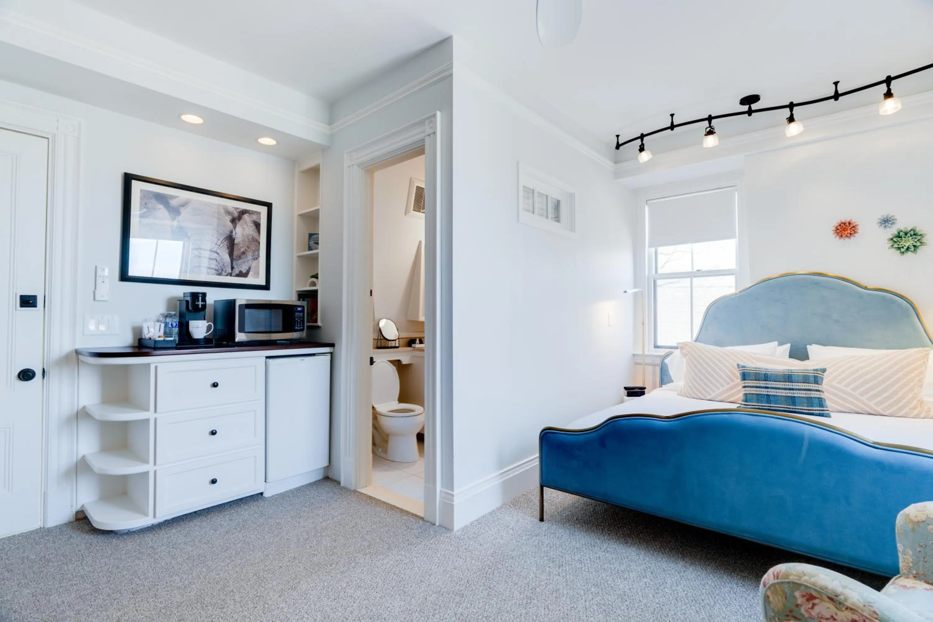 Bedroom in The Centerboard Nantucket