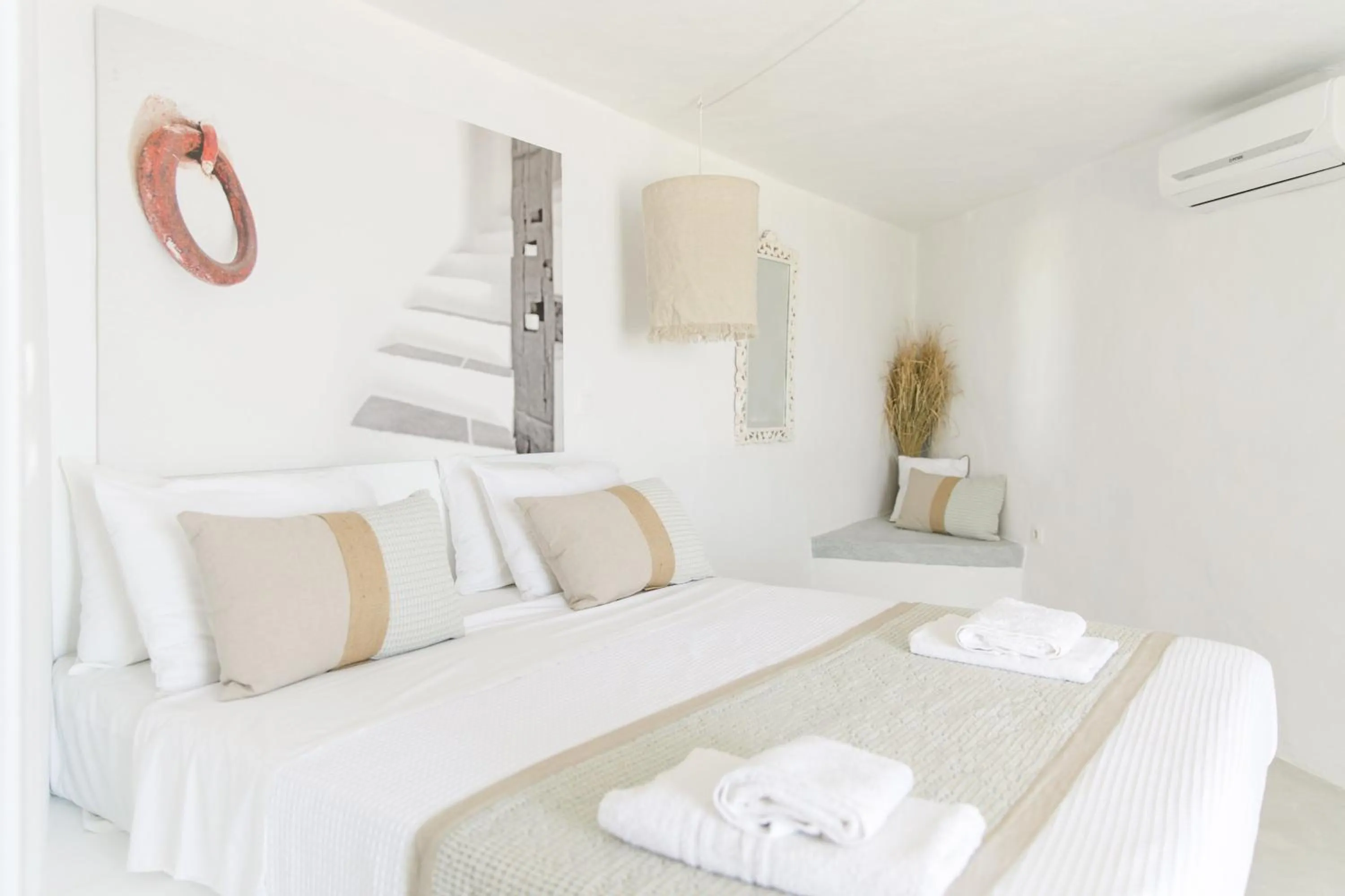 Bed in Windmill Bella Vista