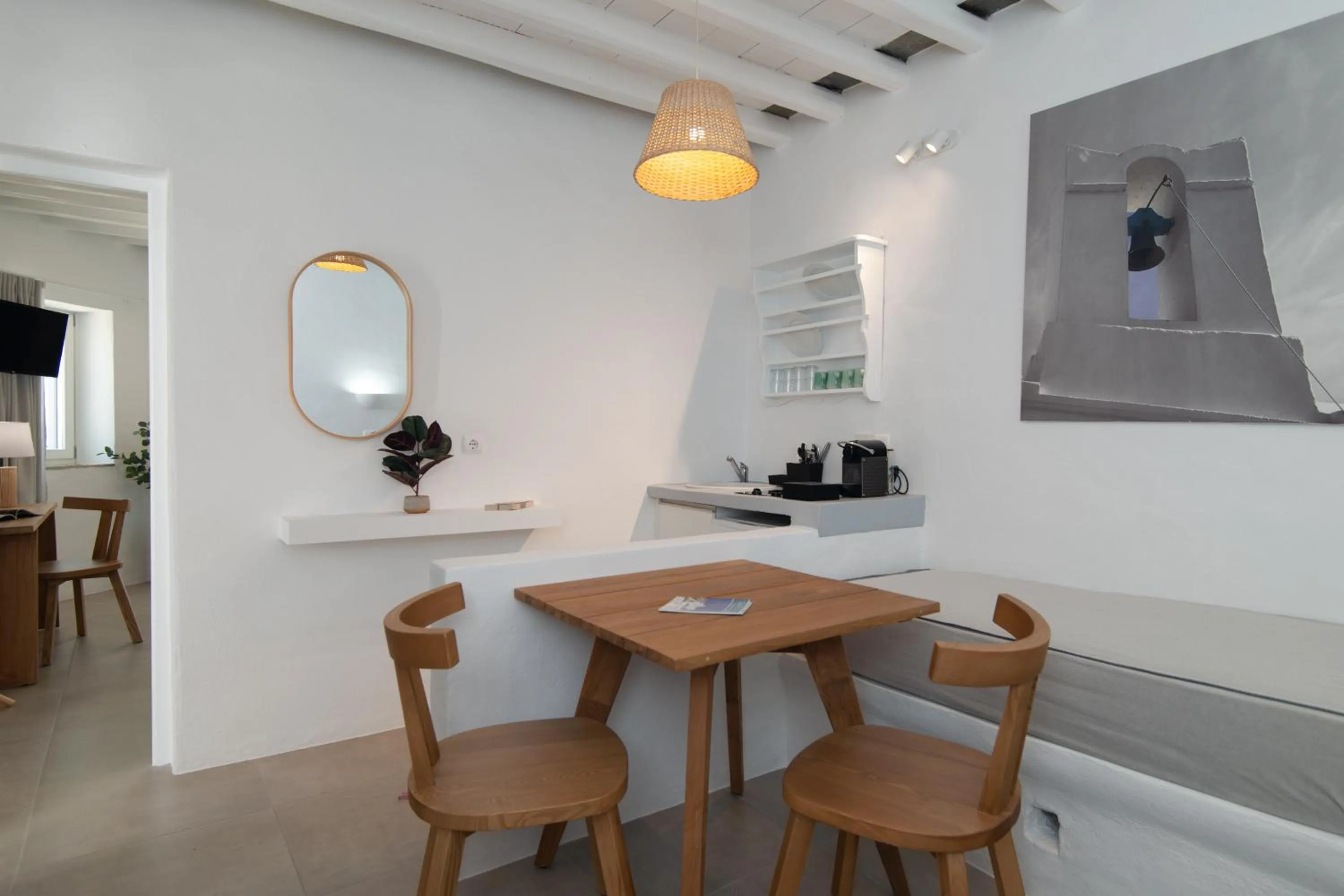 Dining area in Windmill Bella Vista