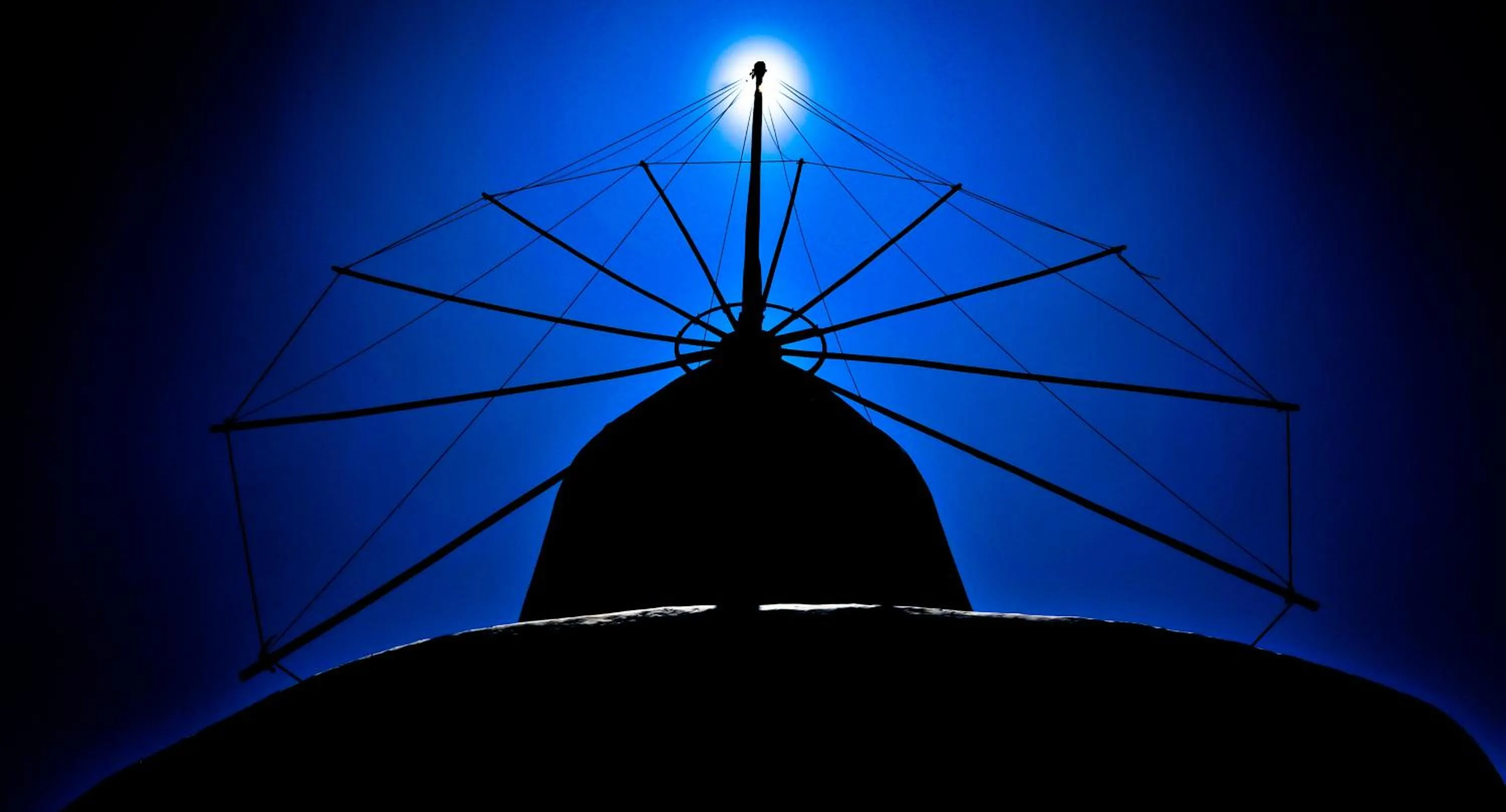 Night in Windmill Bella Vista