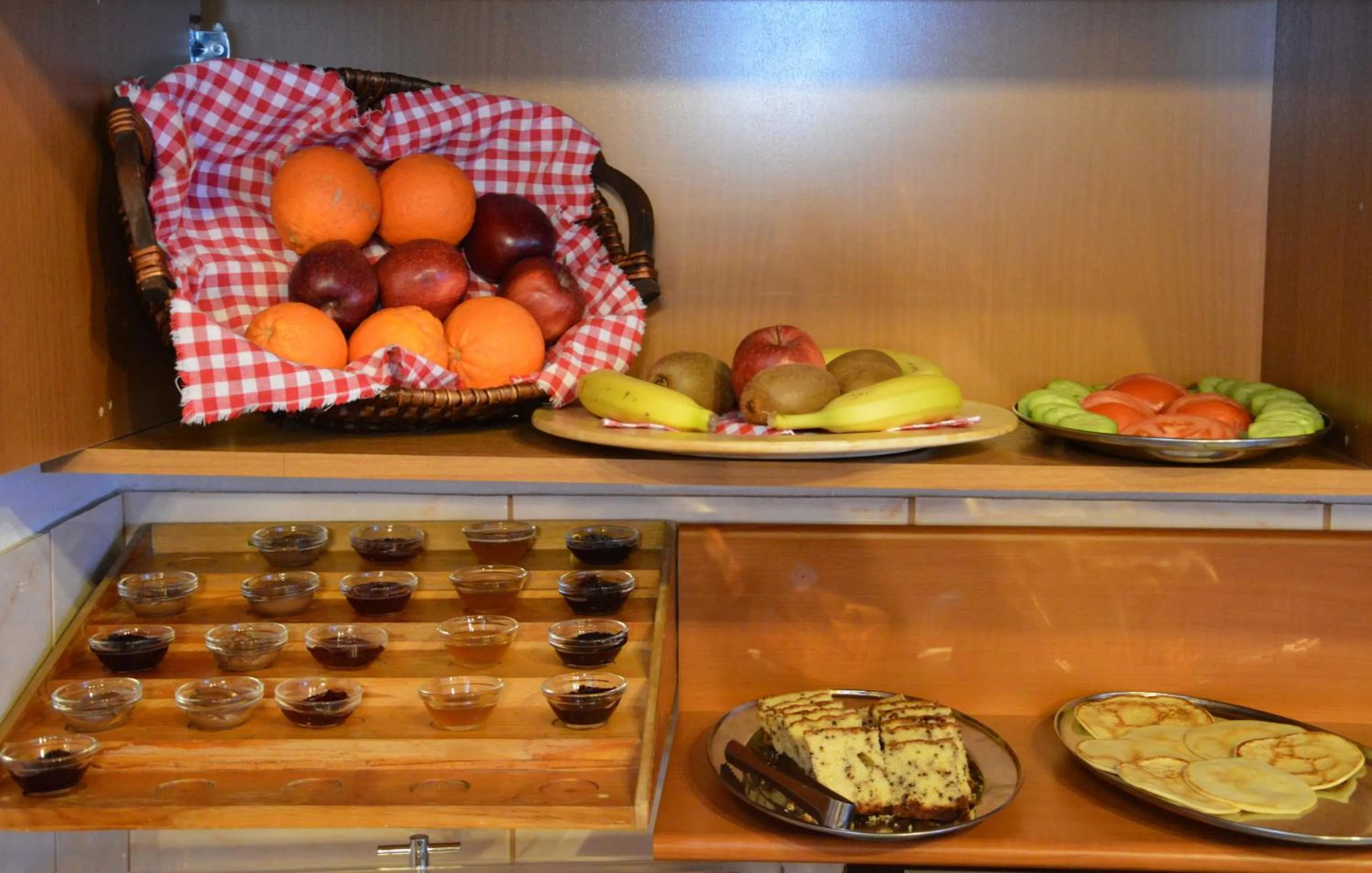 Breakfast in Hotel Adonis