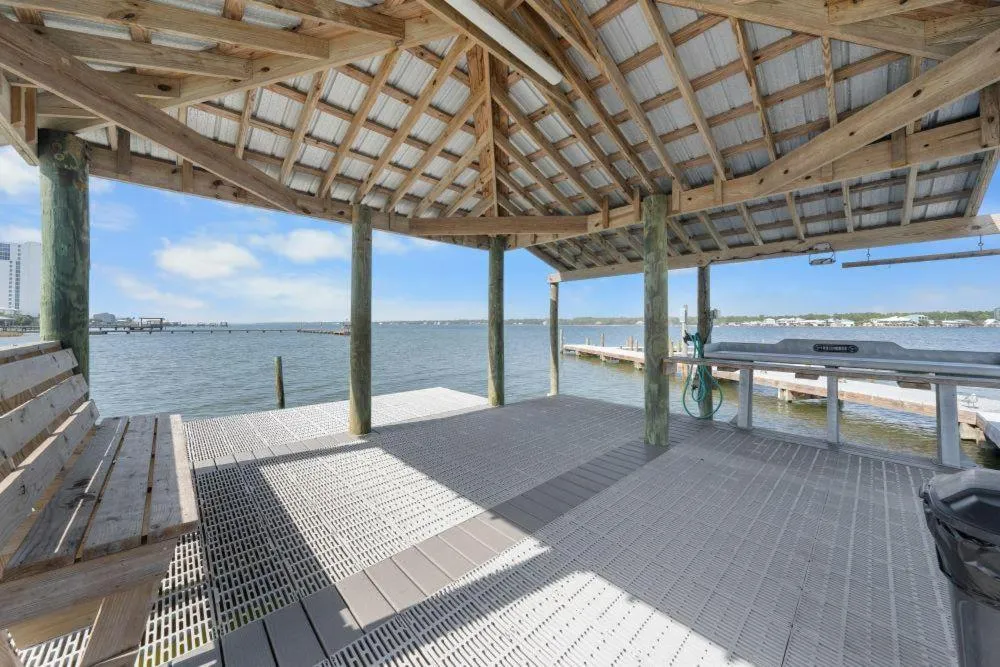 Gulf Shores Surf & Racquet 715A