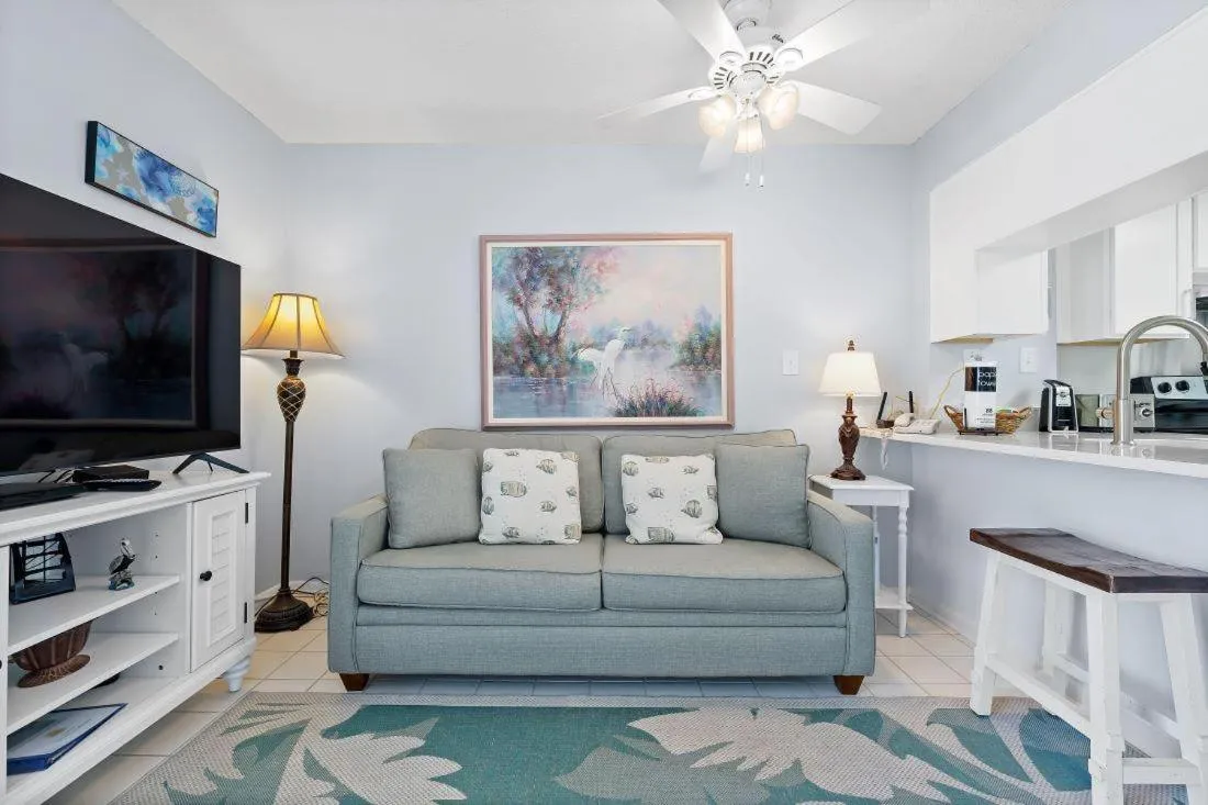 Gulf Shores Surf & Racquet 715A