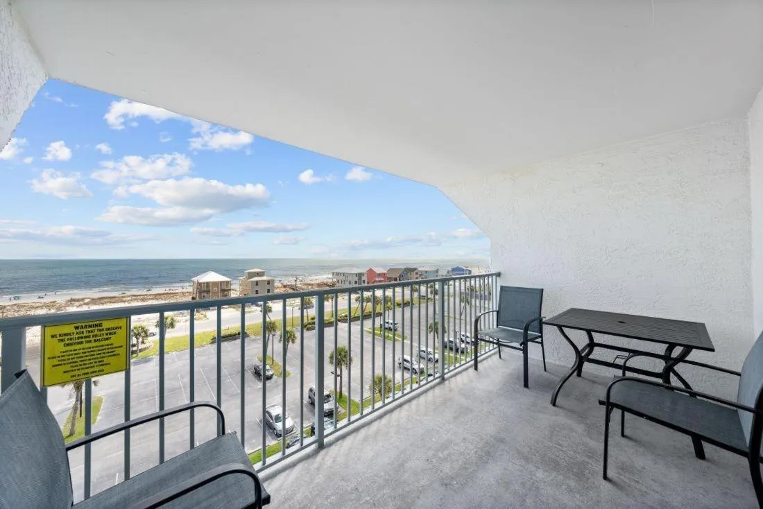 Gulf Shores Surf & Racquet 715A