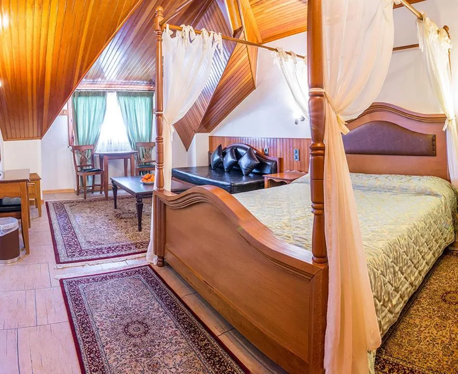 Bed in Hotel Apollon