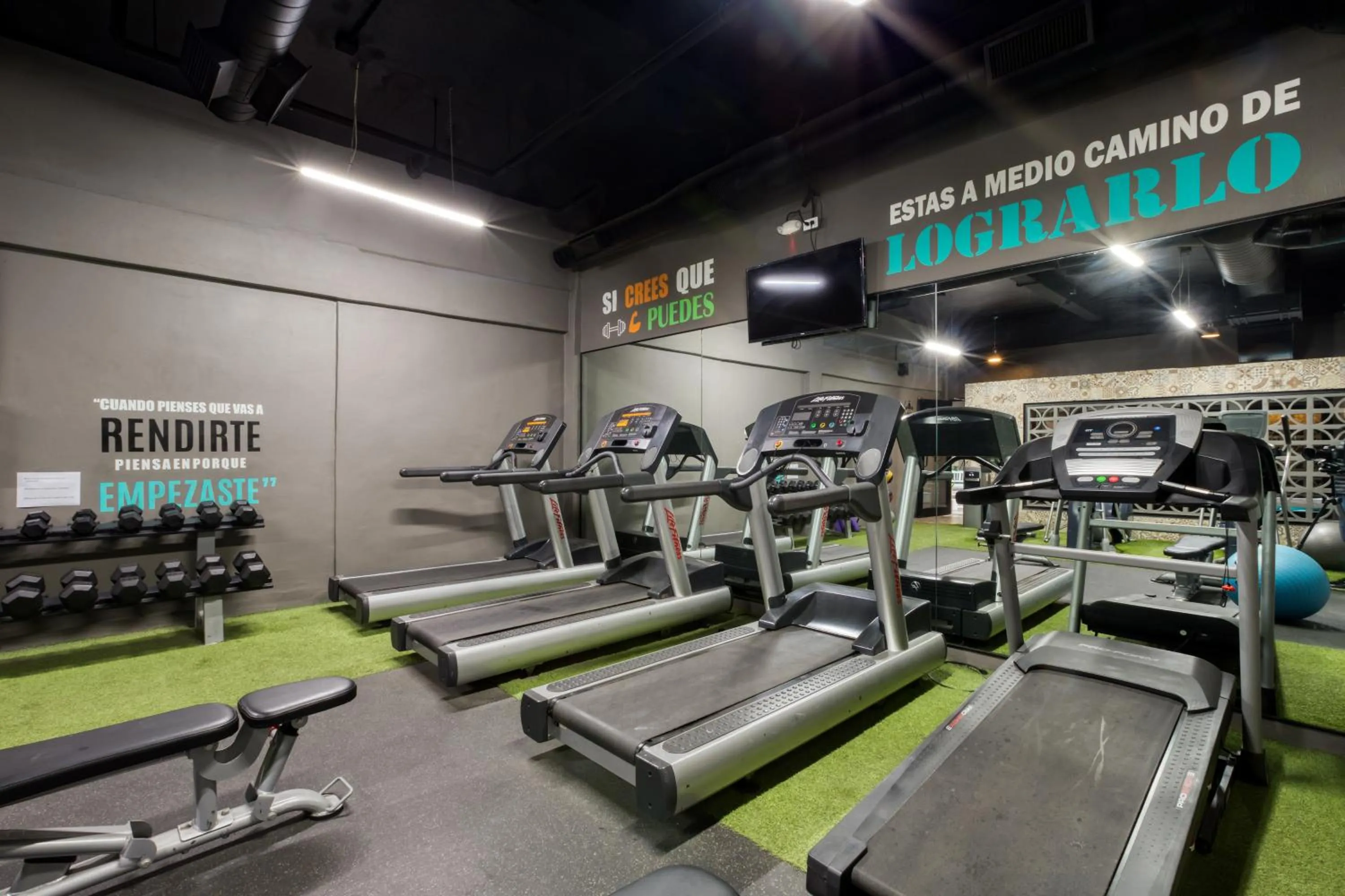Fitness centre/facilities in Comfort Suites Tijuana