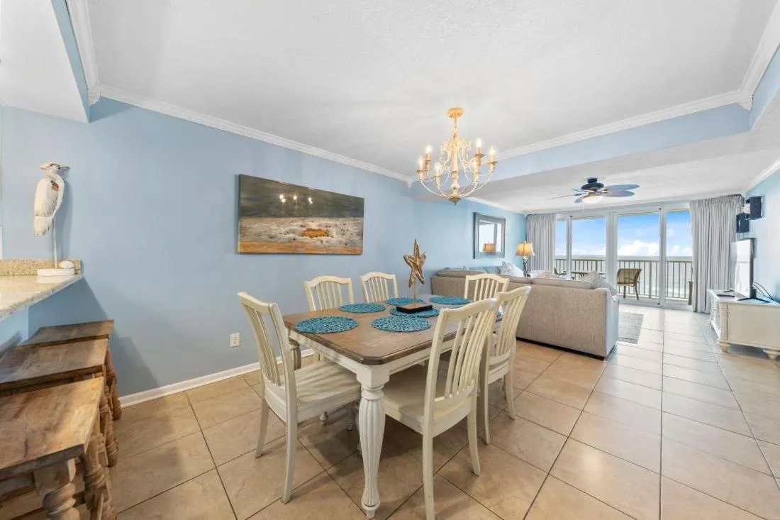 Day in Romar Tower 7C by Youngs Suncoast