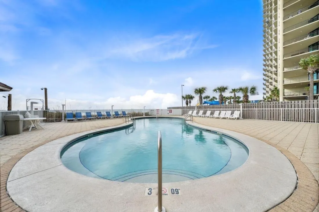 Romar Tower 7C by Youngs Suncoast