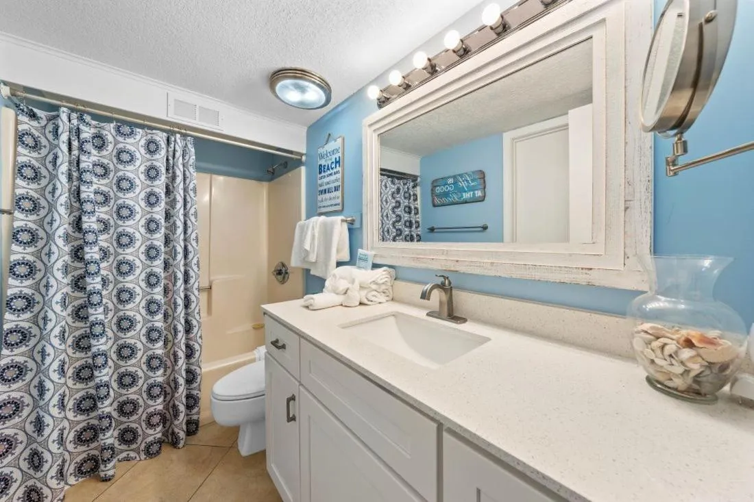 Shower in Romar Tower 7C by Youngs Suncoast