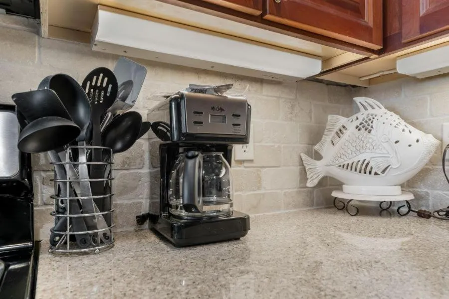 Wharf 521 by Youngs Suncoast