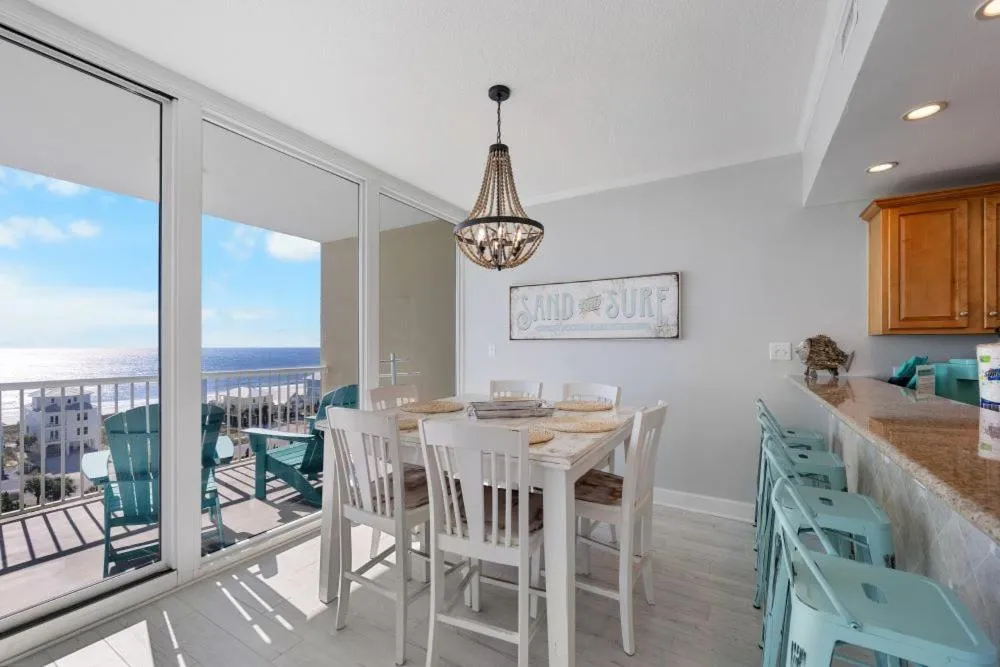 Sanibel 907 by Youngs Suncoast