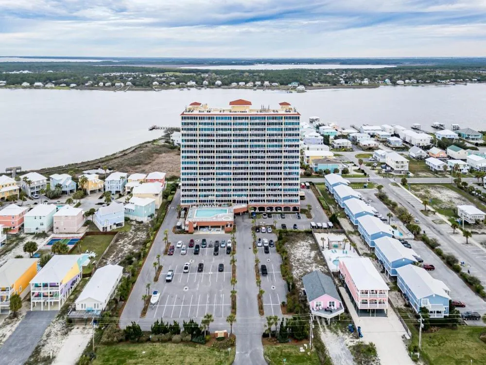 Sanibel 907 by Youngs Suncoast