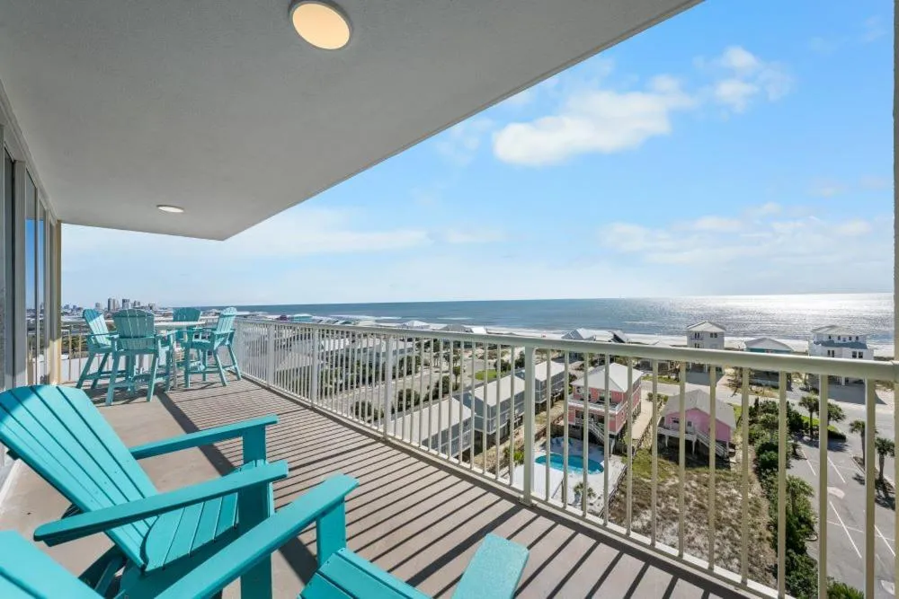 Sanibel 907 by Youngs Suncoast