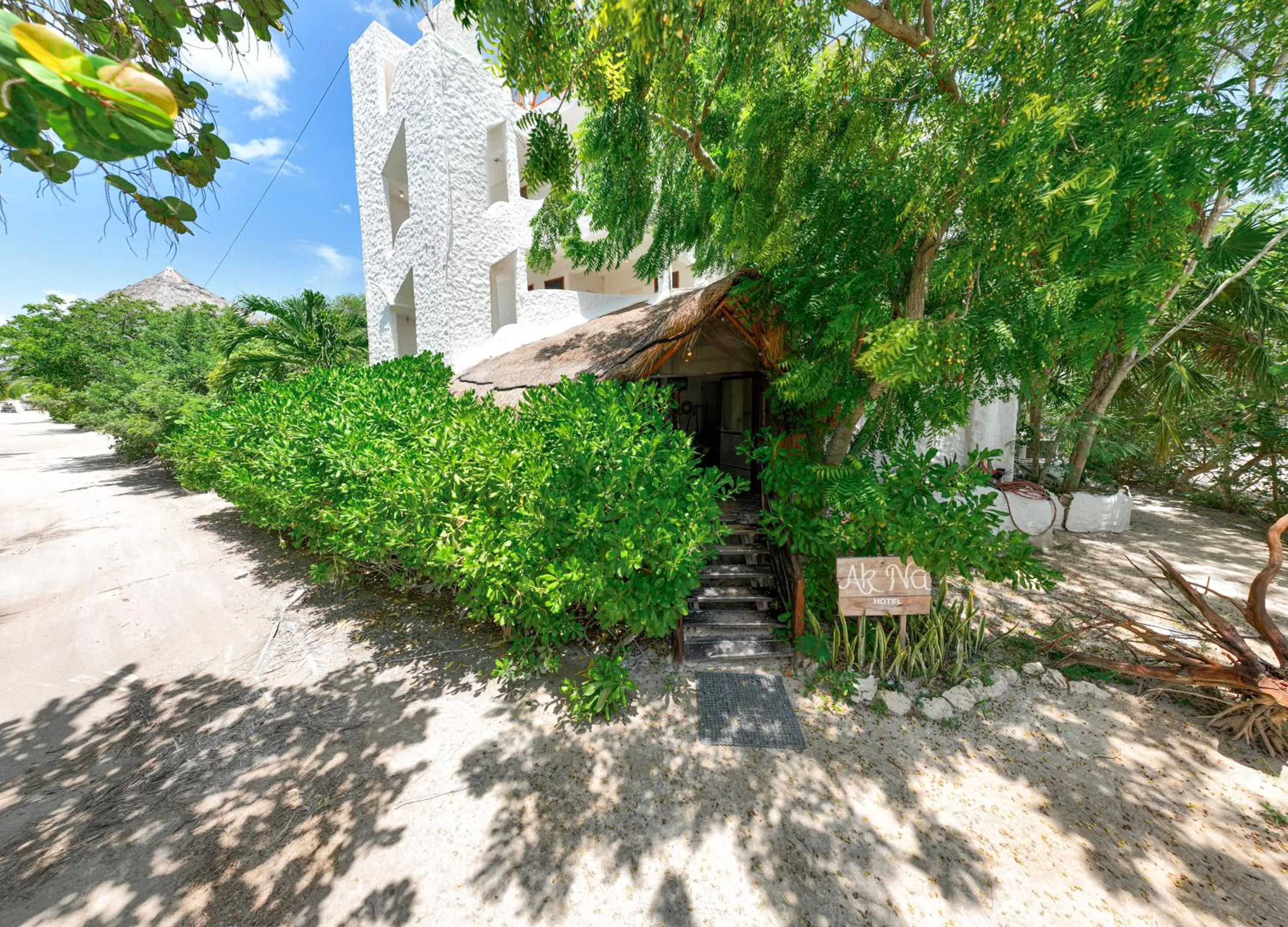 Facade/entrance in Hotel Ak'Na Holbox