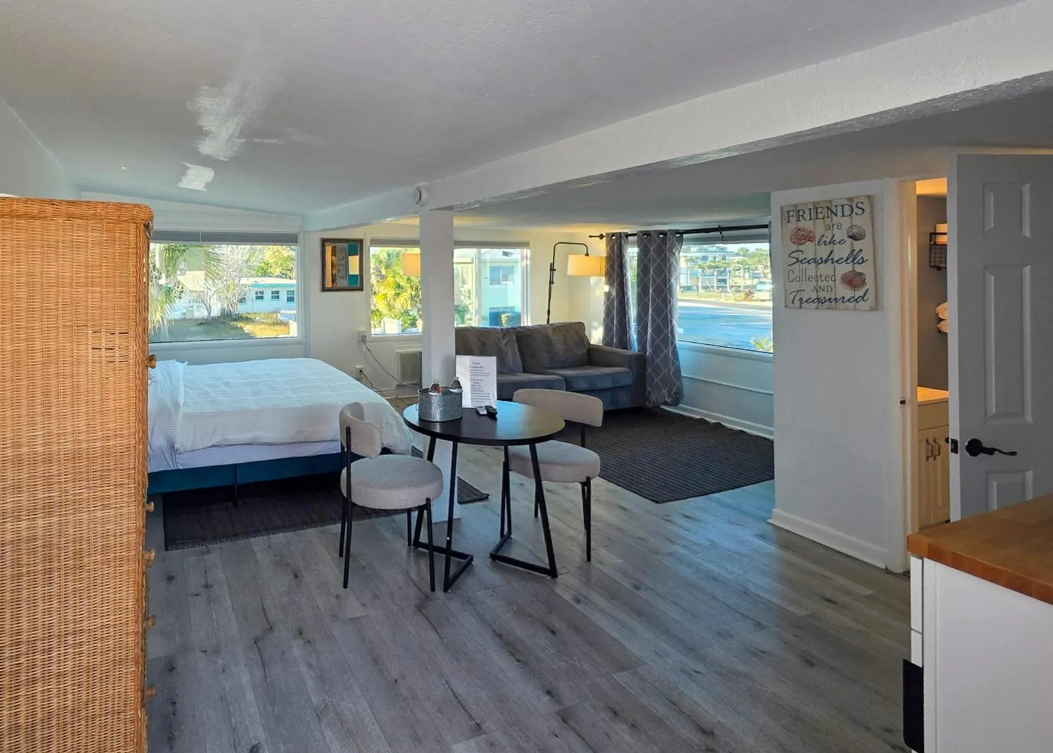 Bed in Oasis Palms Resort