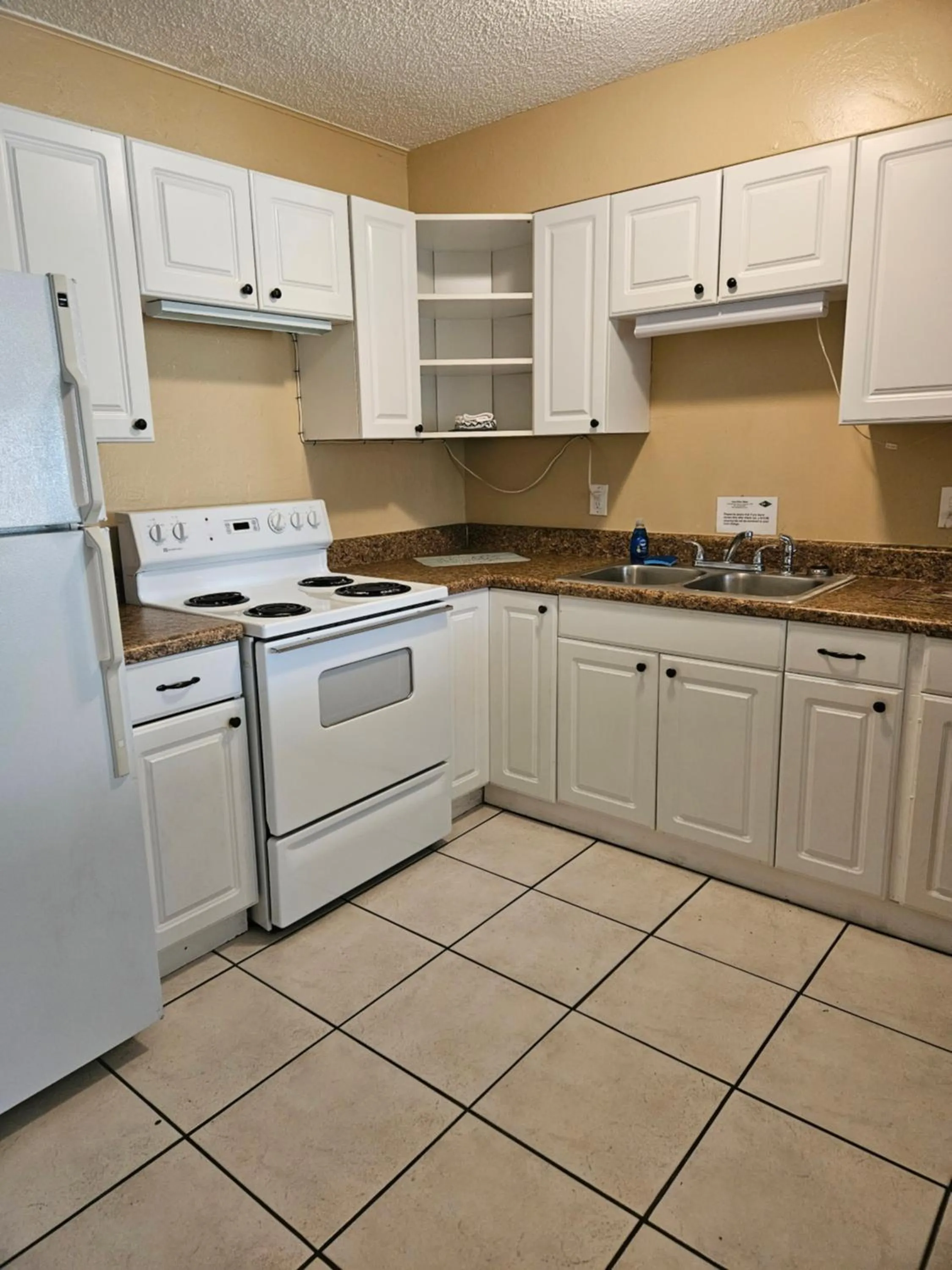 Two-Bedroom Suite in Oasis Palms Resort