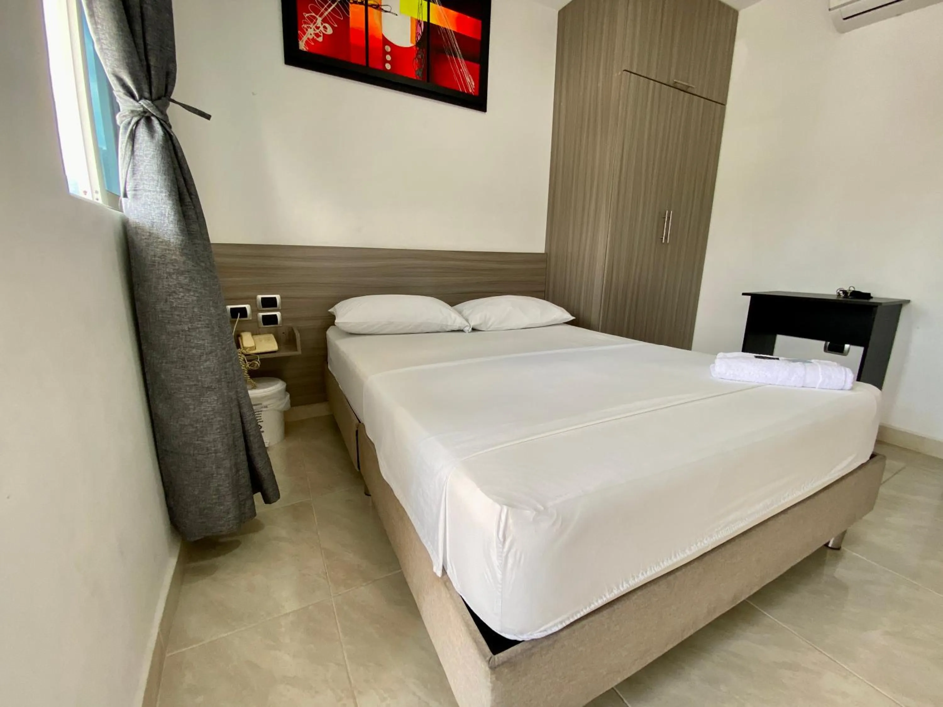 Bed in HOTEL DIAMOND BGA