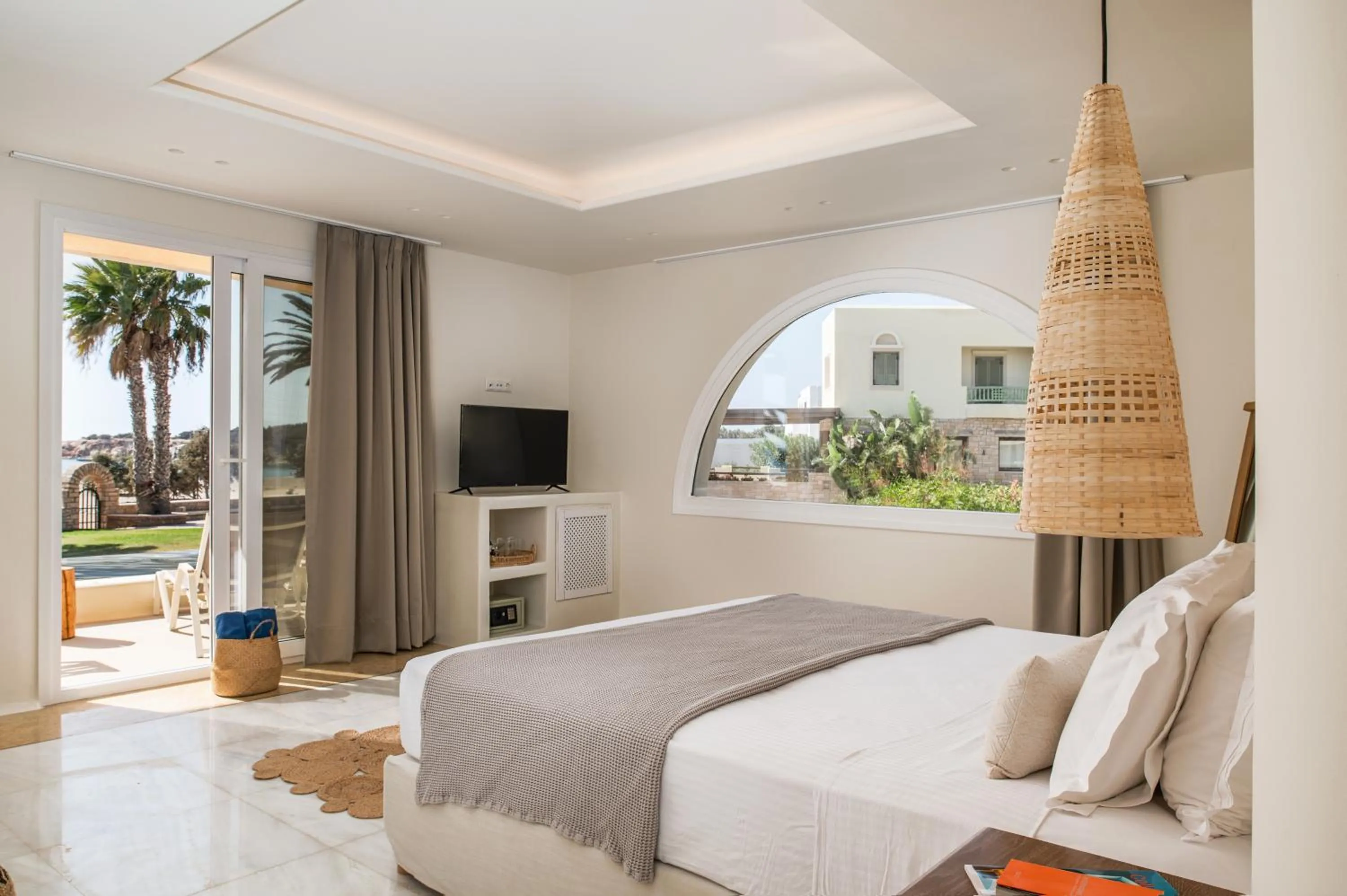 Photo of the whole room, Bed in Finikas Hotel