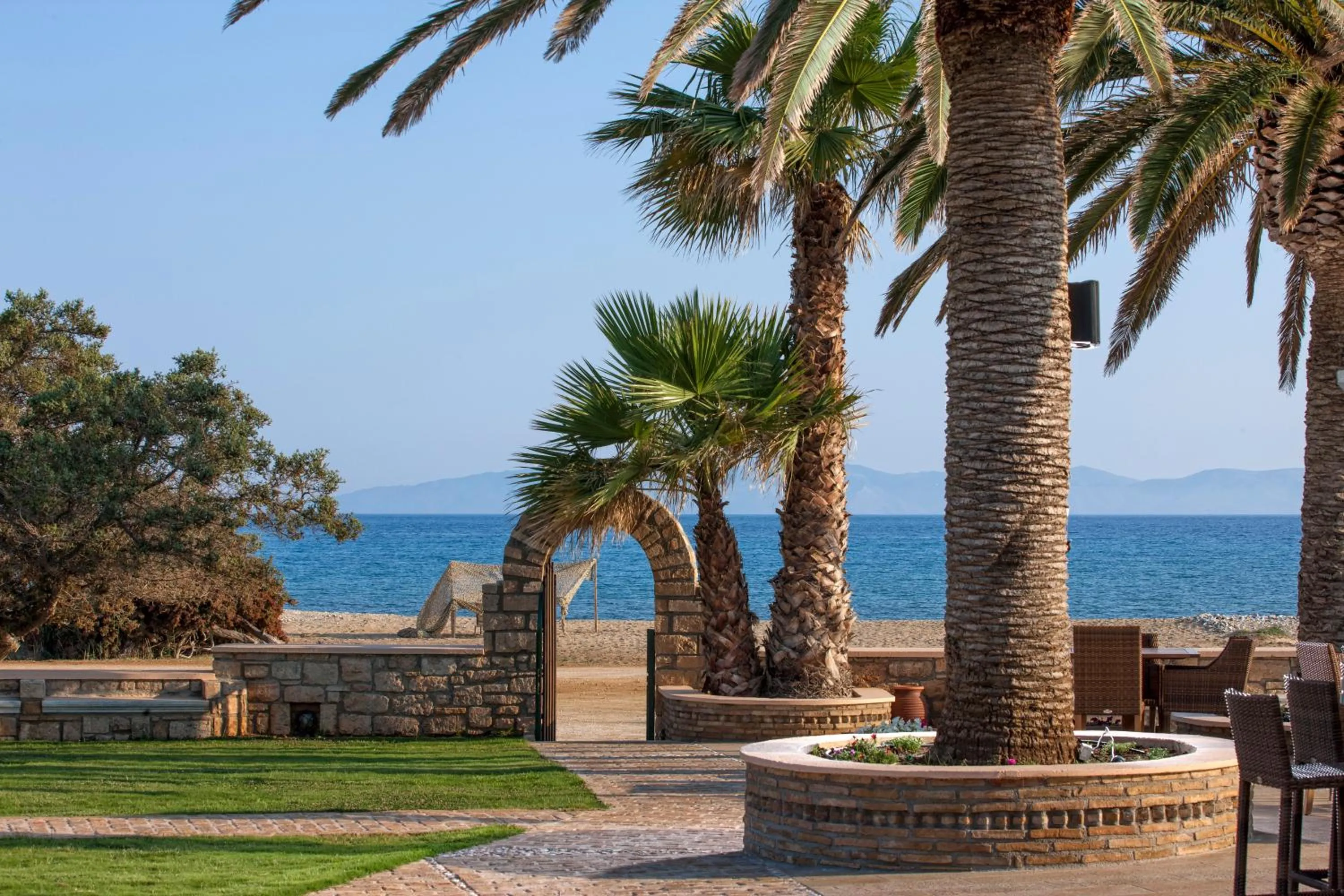 Restaurant/places to eat in Finikas Hotel