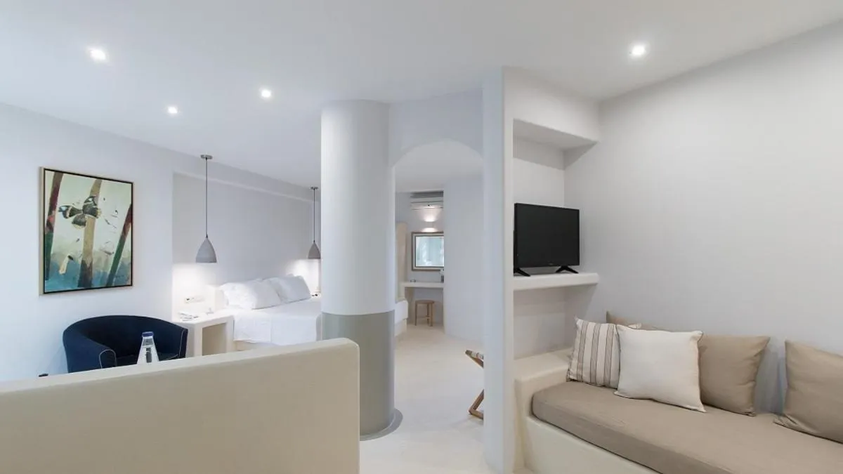 Photo of the whole room, Bed in Finikas Hotel