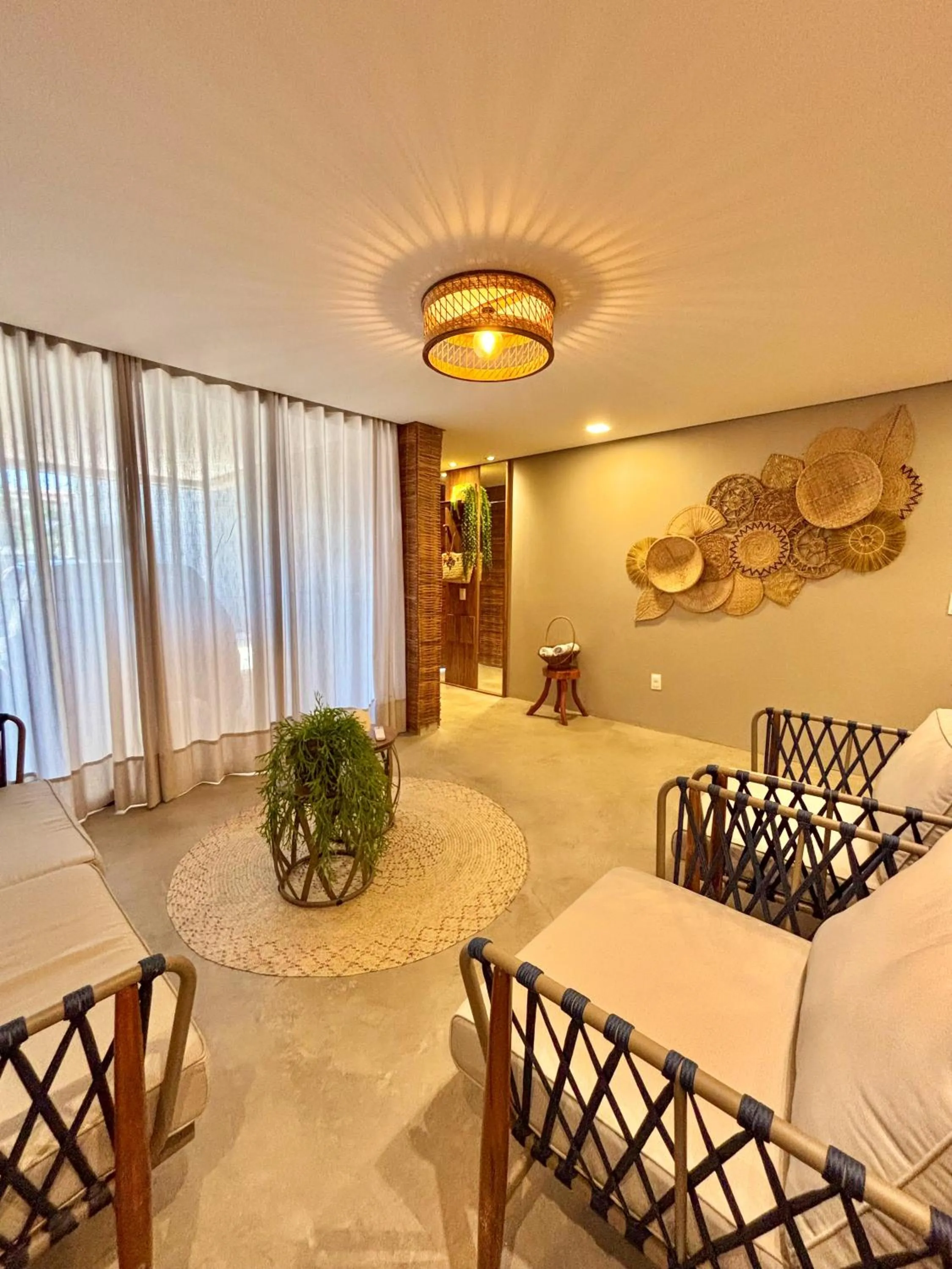 Living room, Bed in Temporada Areia e Mar Triplex com piscina privativa e área gourmet a 250m da Praia do Patacho