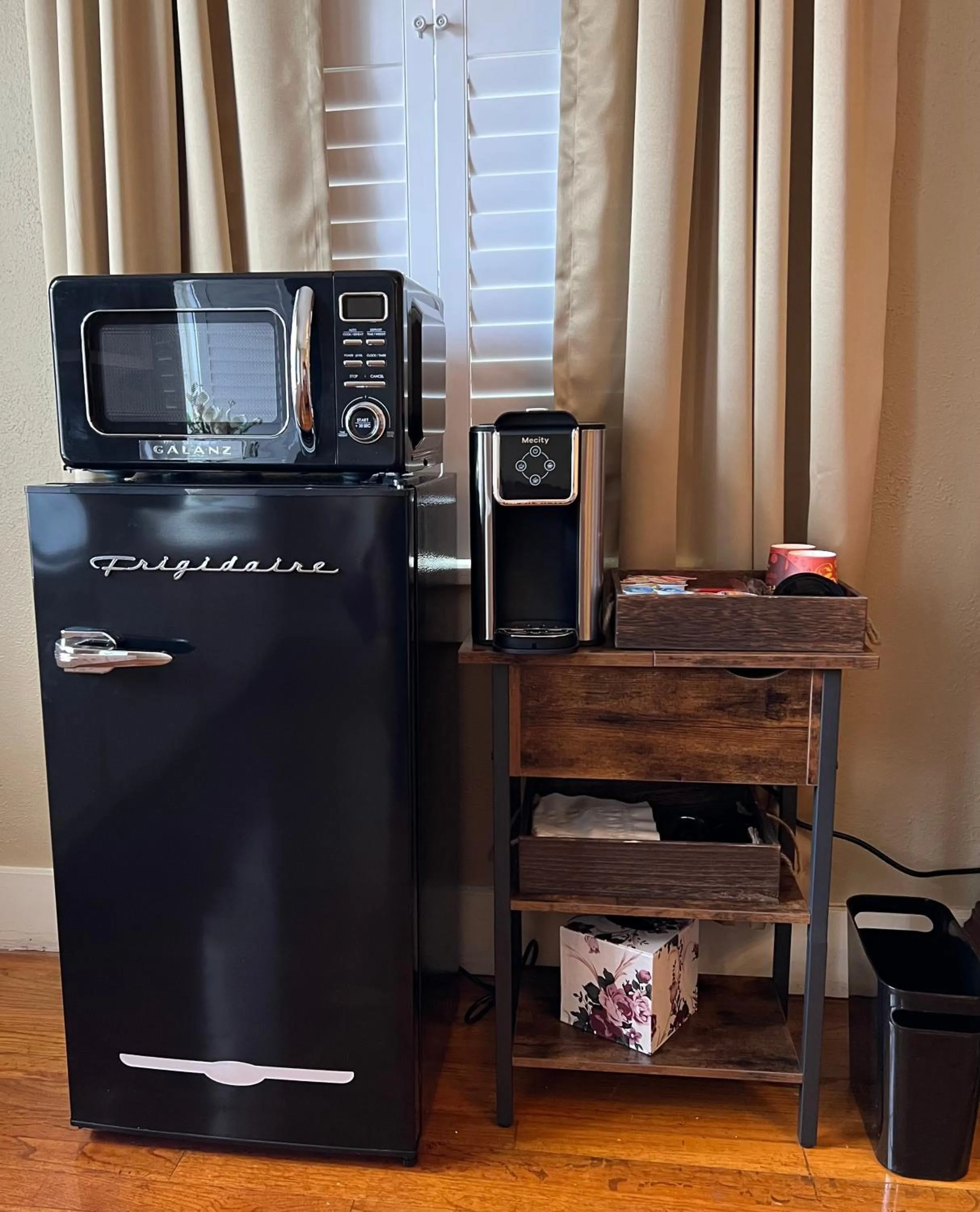 Coffee/tea facilities in Opus House Historic Natchitoches