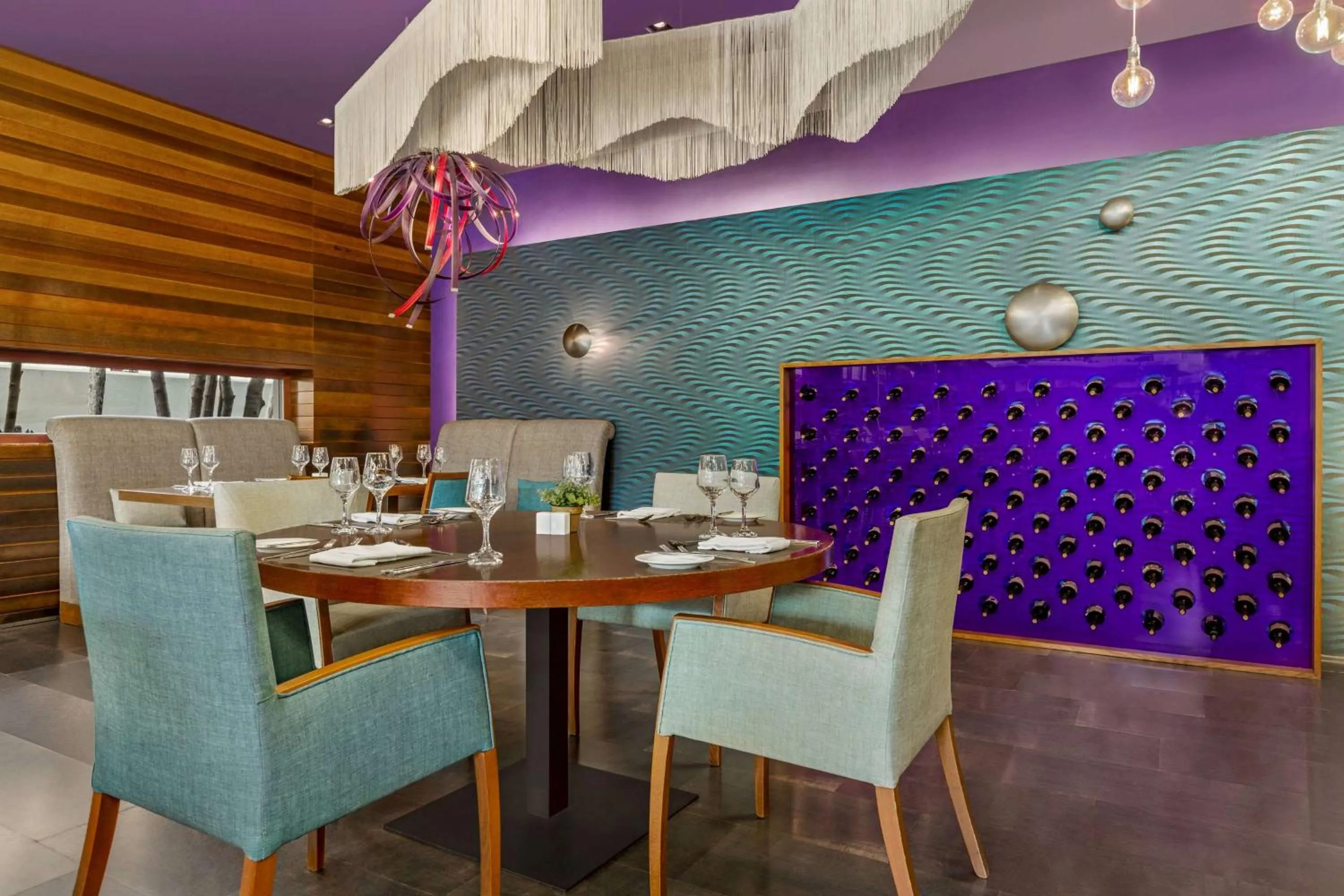 Restaurant/places to eat in Zeus Thessaloniki Lazart