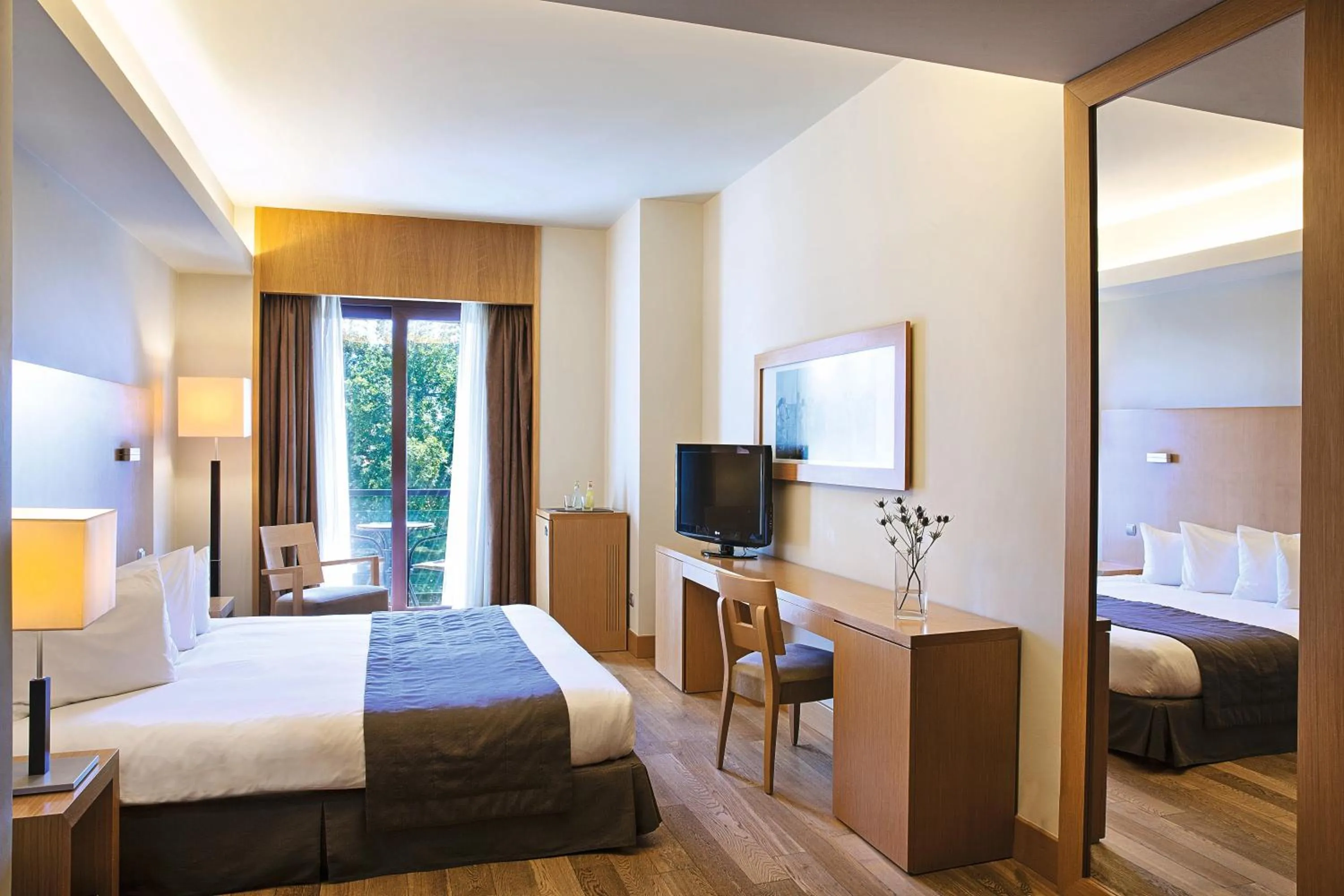 Bedroom, Bed in Zeus Thessaloniki Lazart