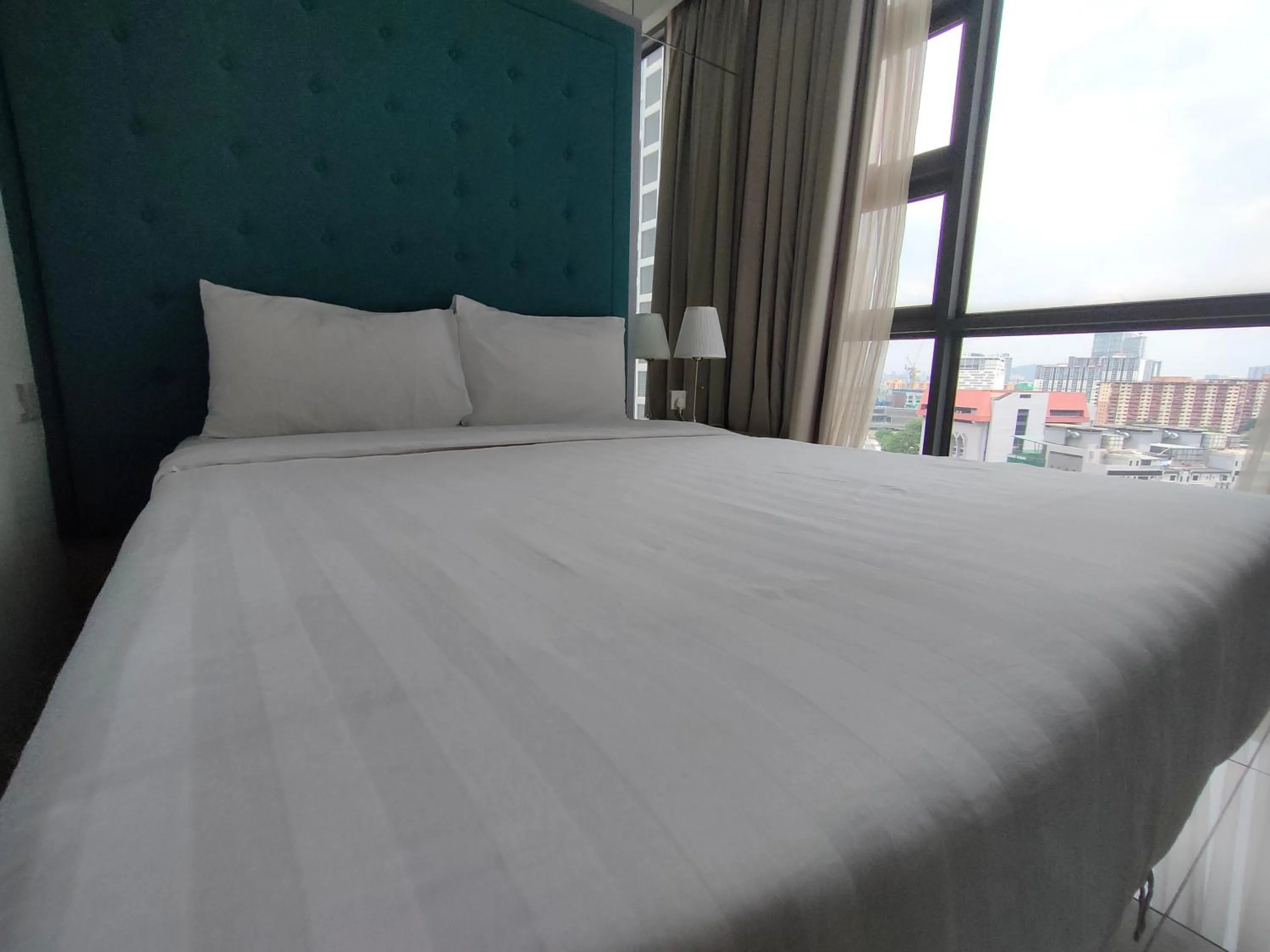 Bed in Orion Suites@ The Robertson Bukit Bintang