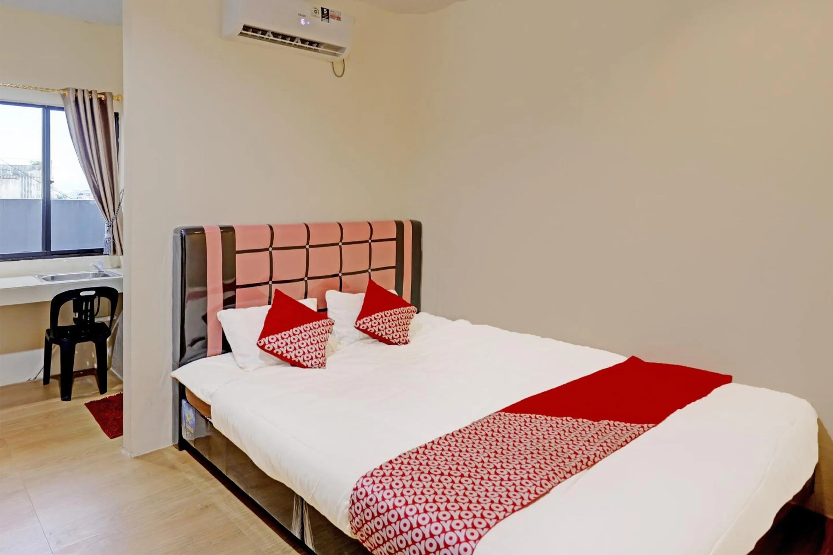 Bedroom, Bed in Hotel O Aulia Homestay Syariah