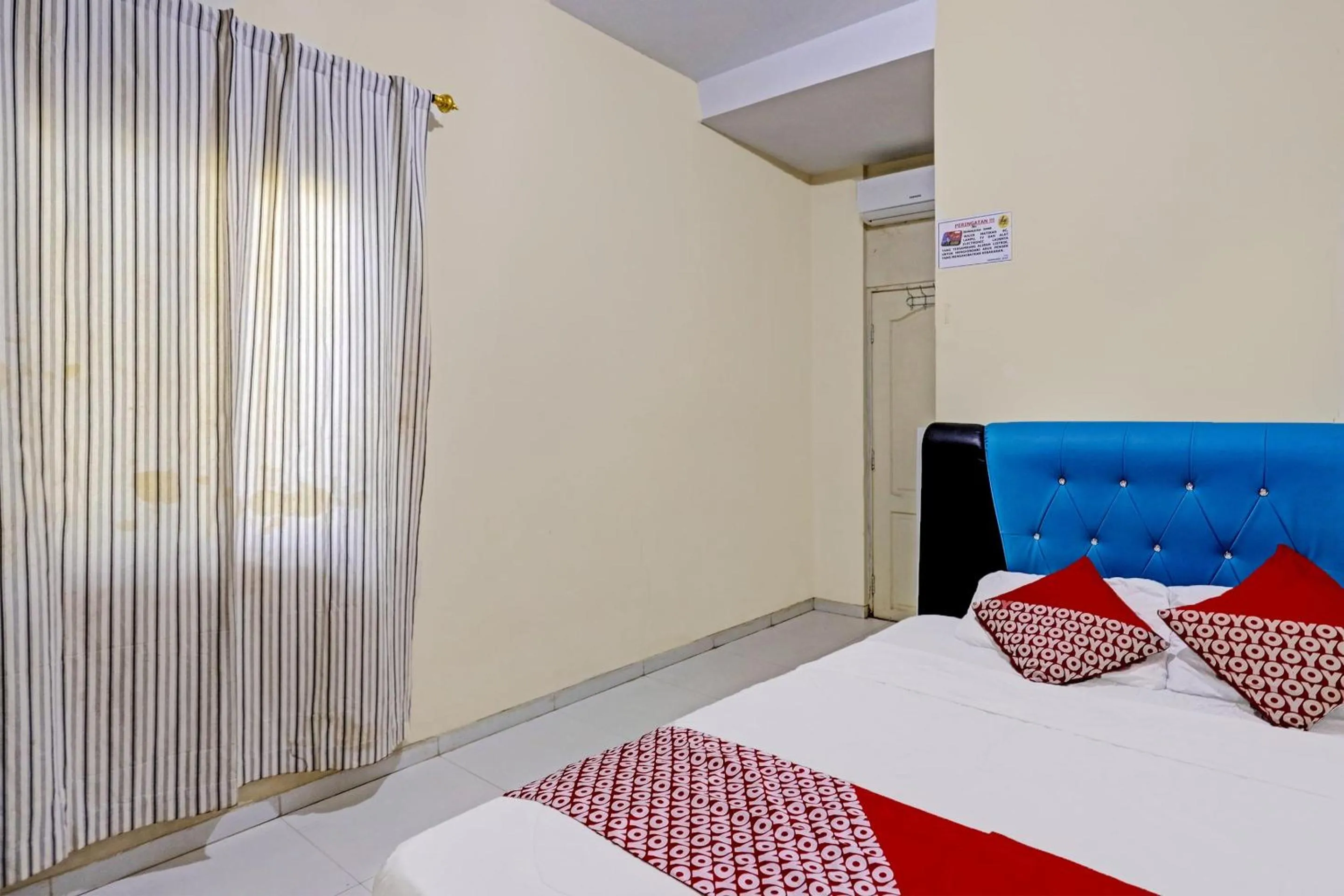 Bedroom, Bed in Hotel O Aulia Homestay Syariah