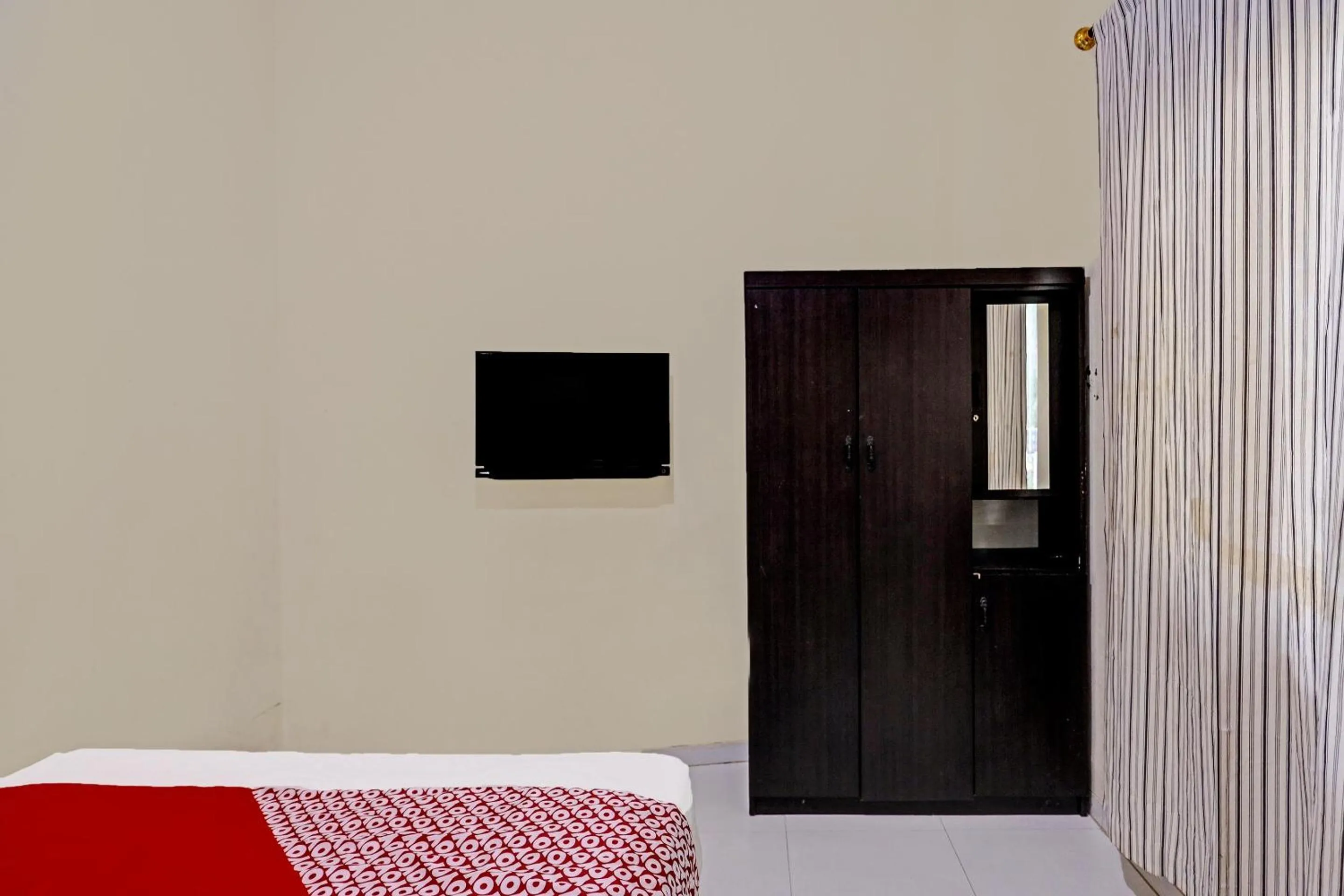 Bedroom, Bed in Hotel O Aulia Homestay Syariah
