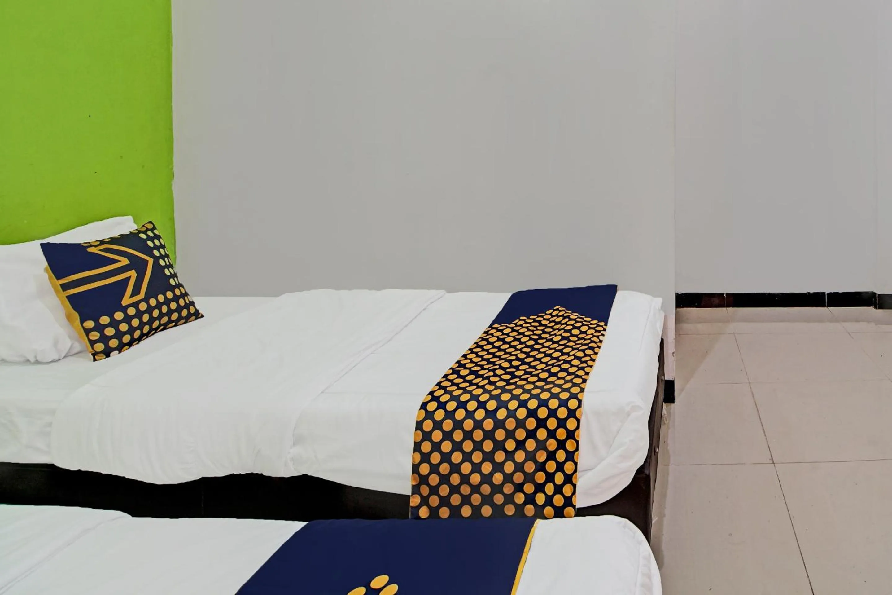 Bedroom, Bed in Hotel O Lucky Guesthouse