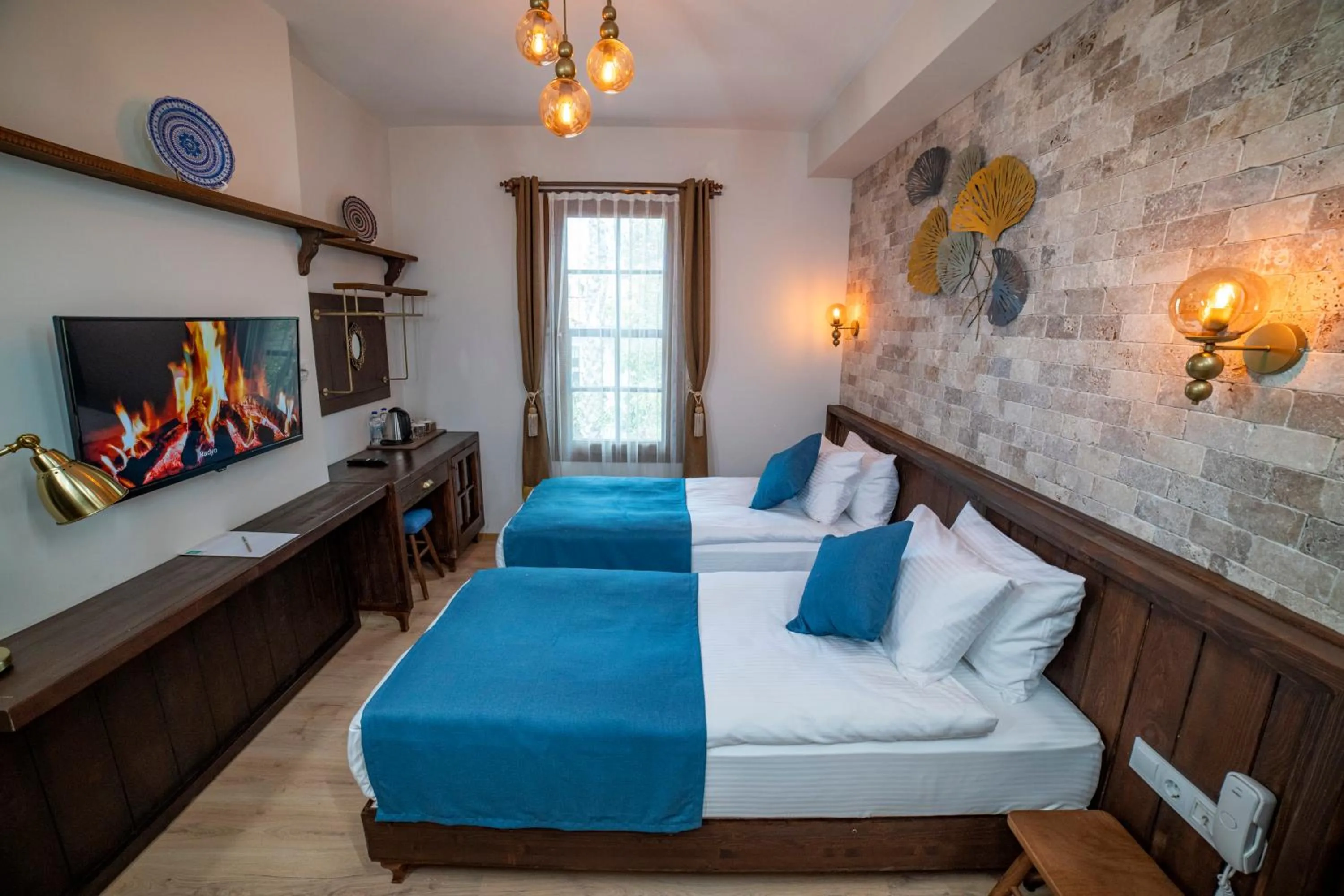 Photo of the whole room, Bed in Sofa Hotels Kaleiçi