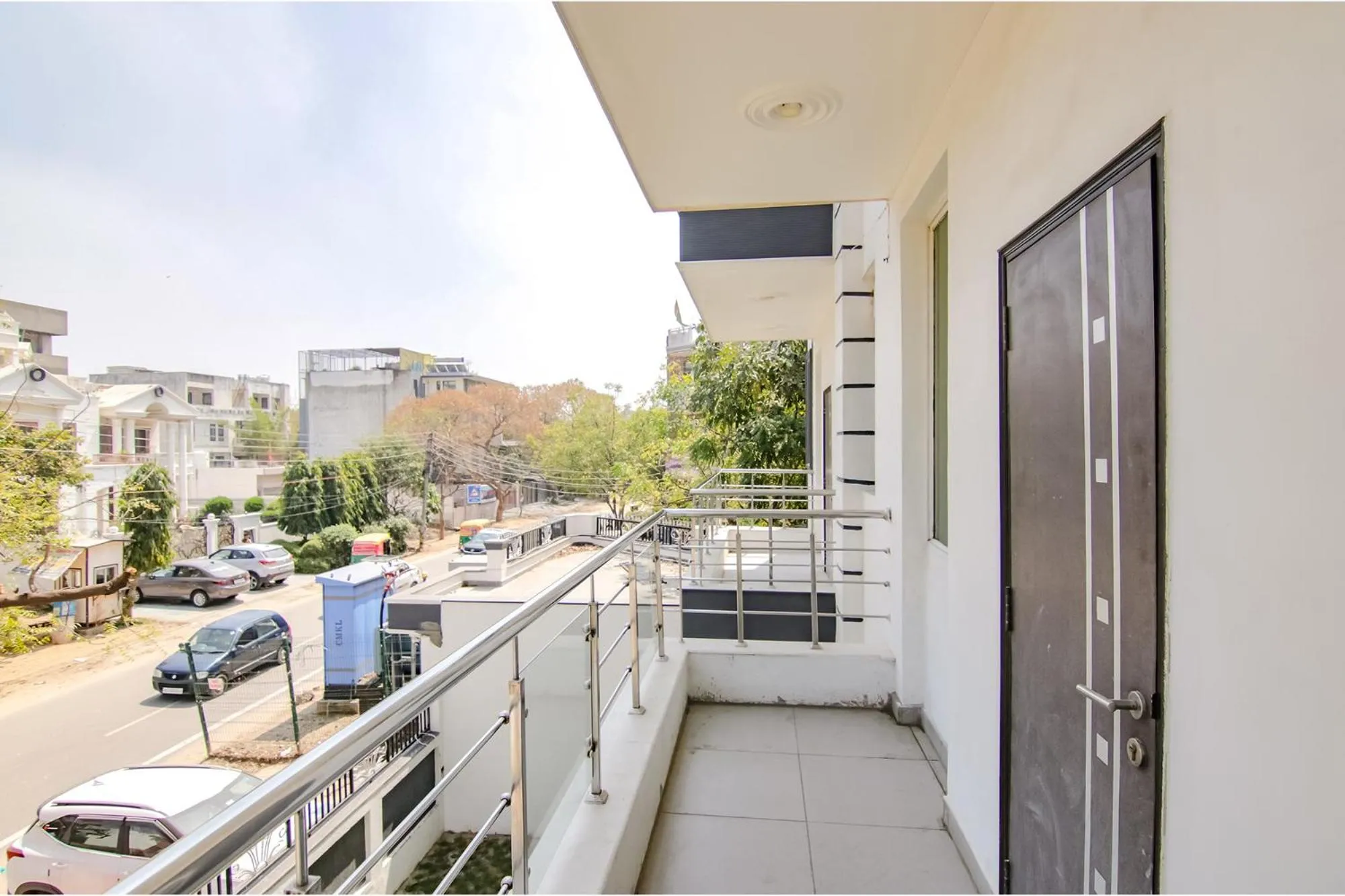 Property building in Hotel Leaf 9 INN, Cyber City near Ambience Mall