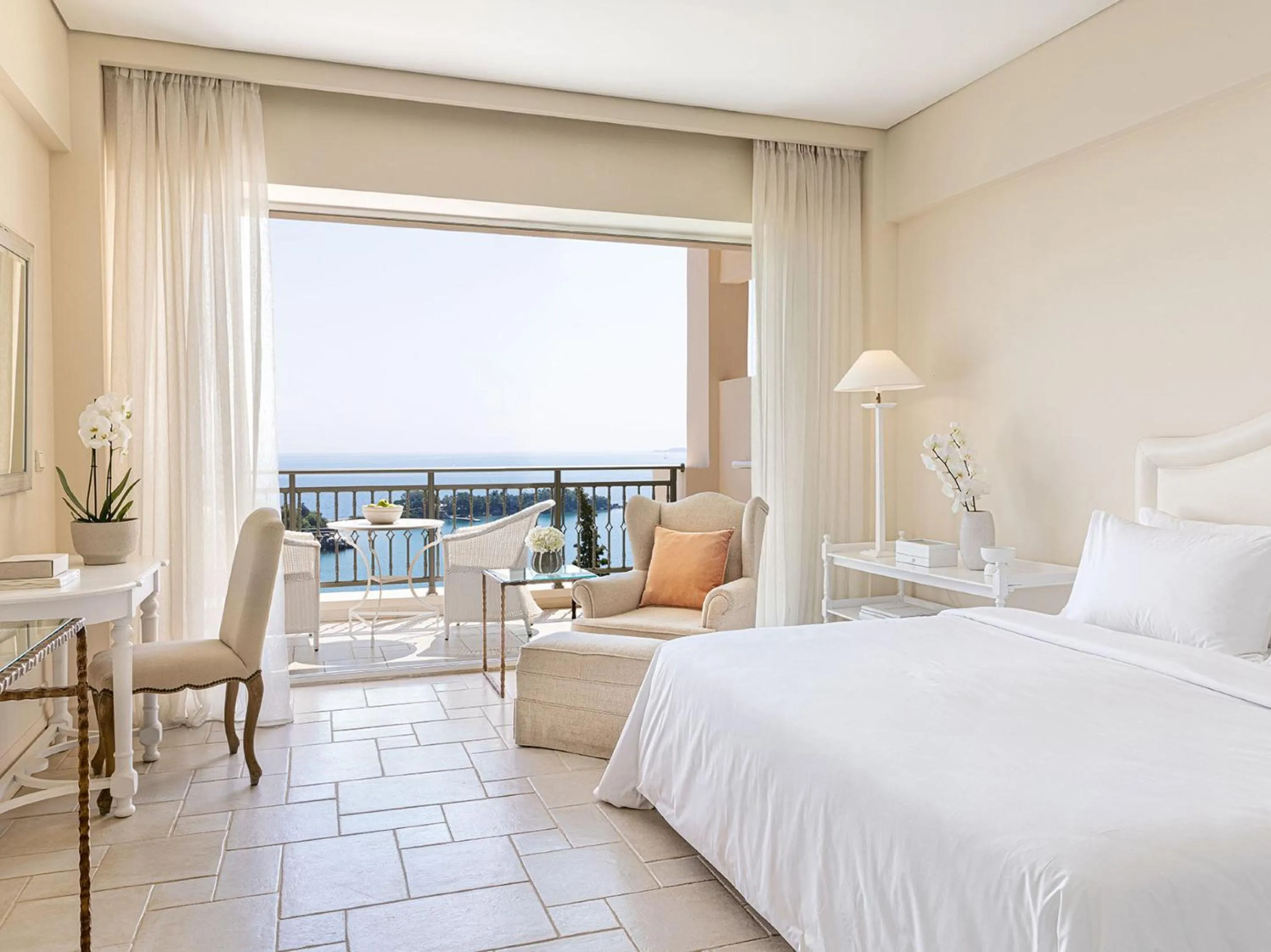 Photo of the whole room, Bed in Grecotel Eva Palace