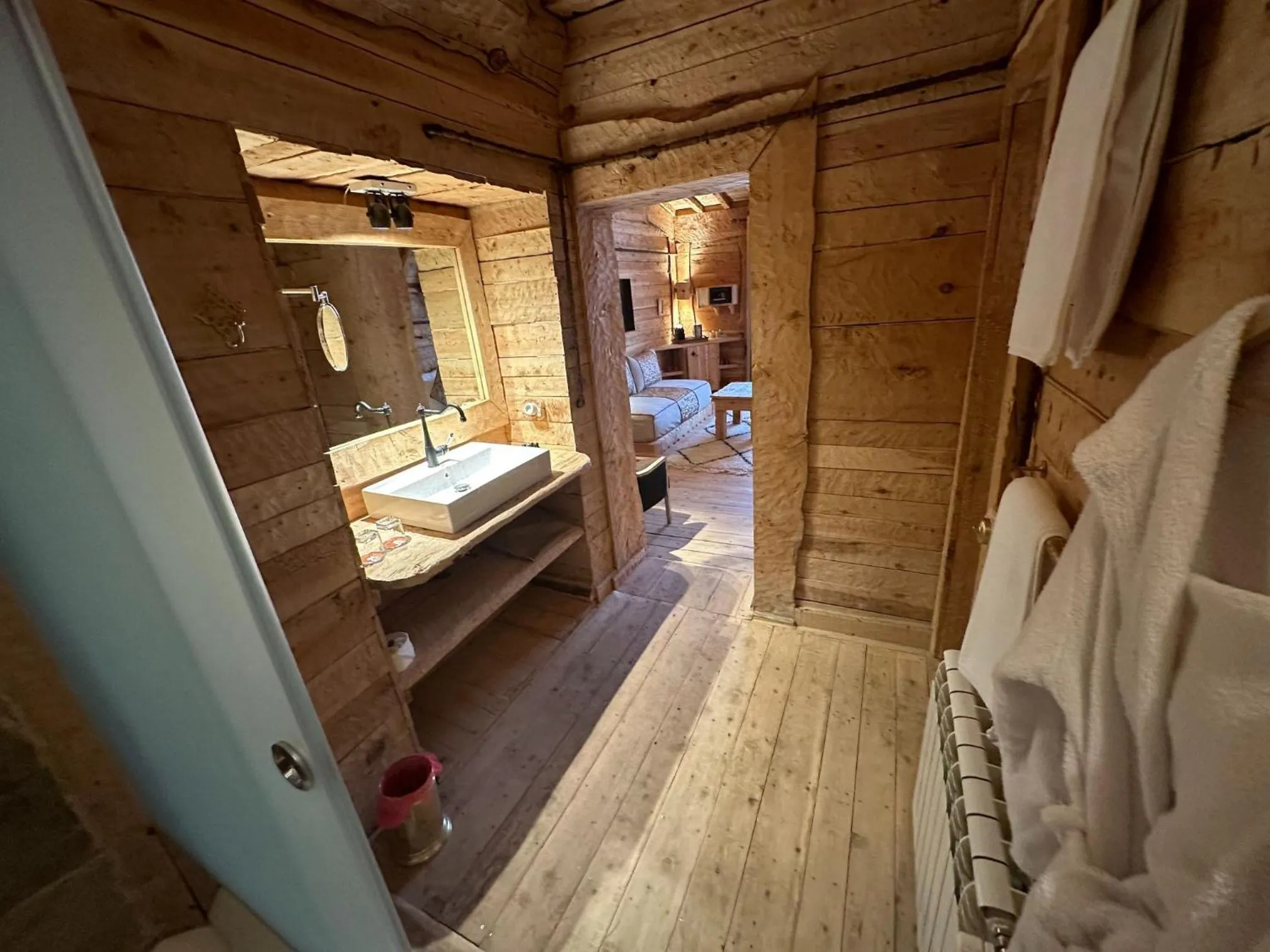 Bedroom in Hotel Xaluca Spa Aguelmame Sidi Ali