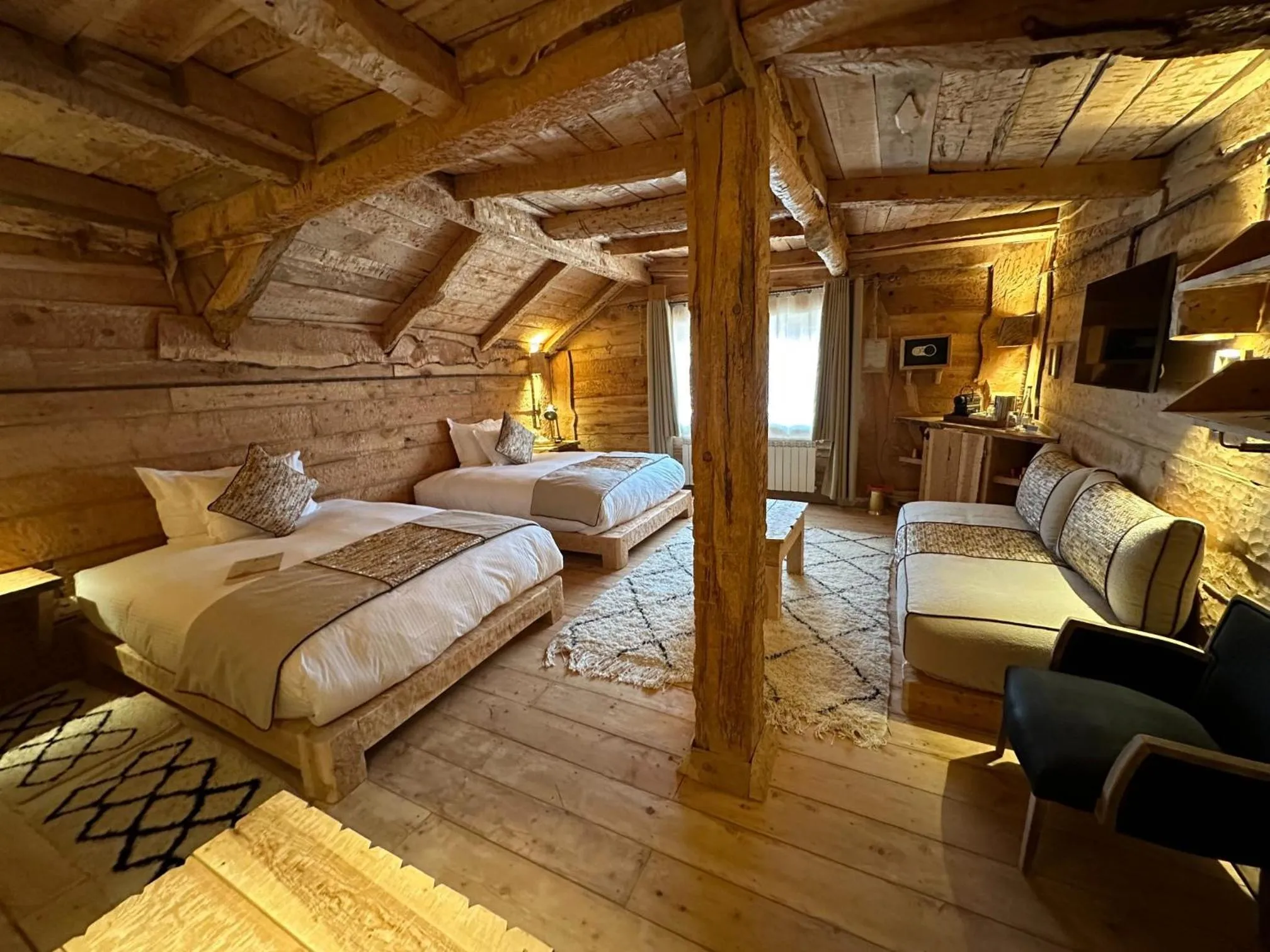 Photo of the whole room, Bed in Hotel Xaluca Spa Aguelmame Sidi Ali