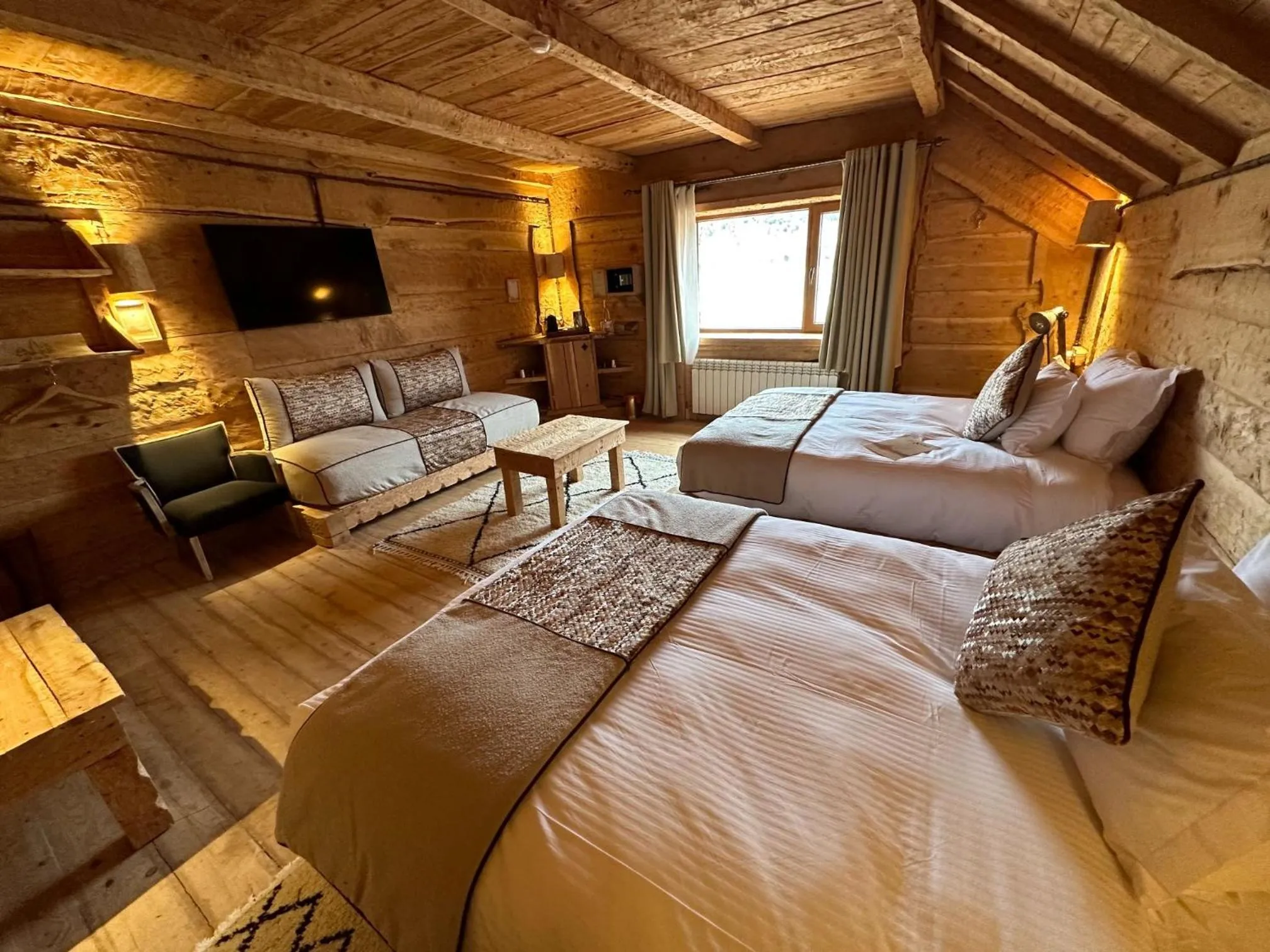 Bed in Hotel Xaluca Spa Aguelmame Sidi Ali