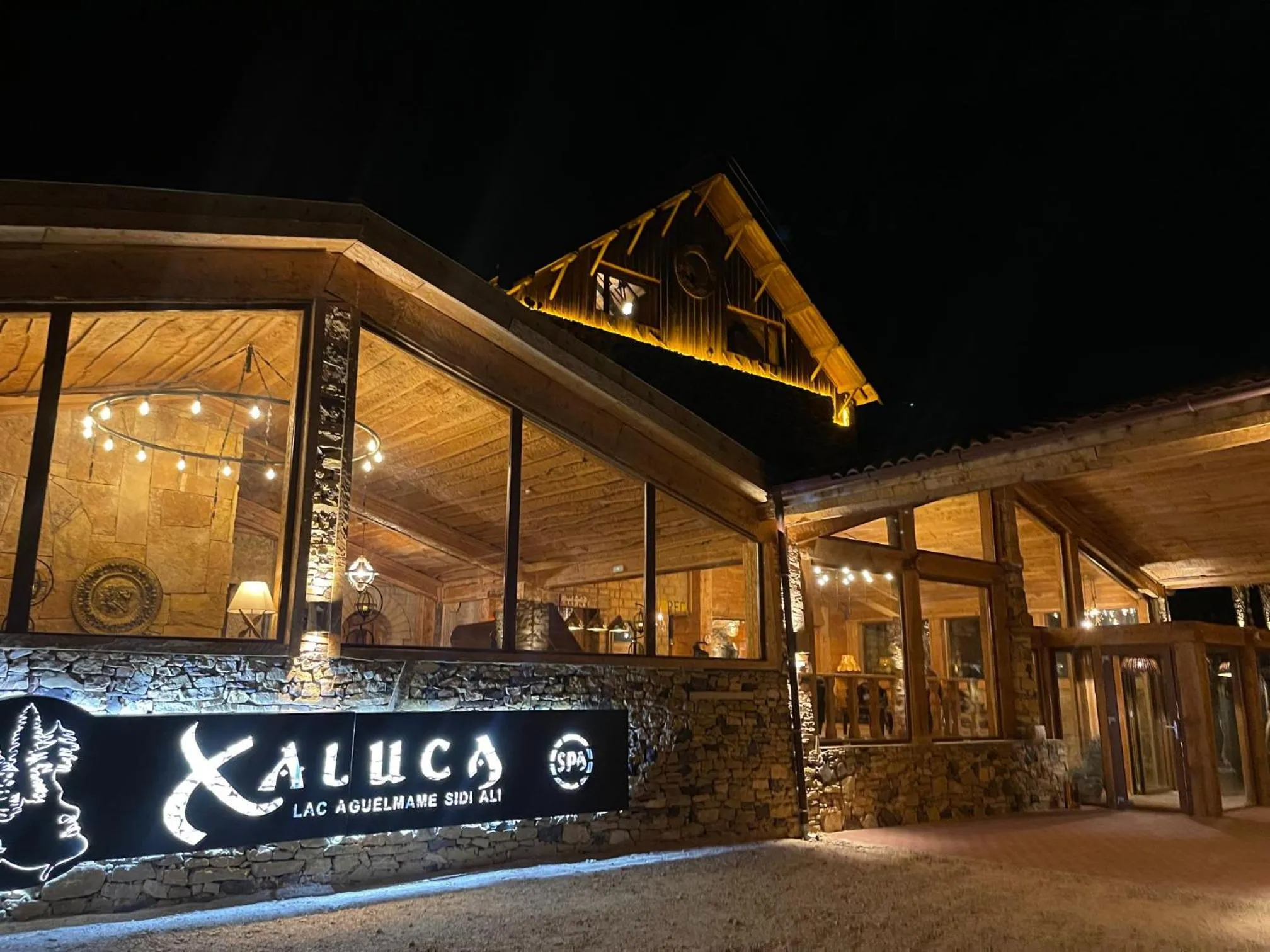 Property building in Hotel Xaluca Spa Aguelmame Sidi Ali