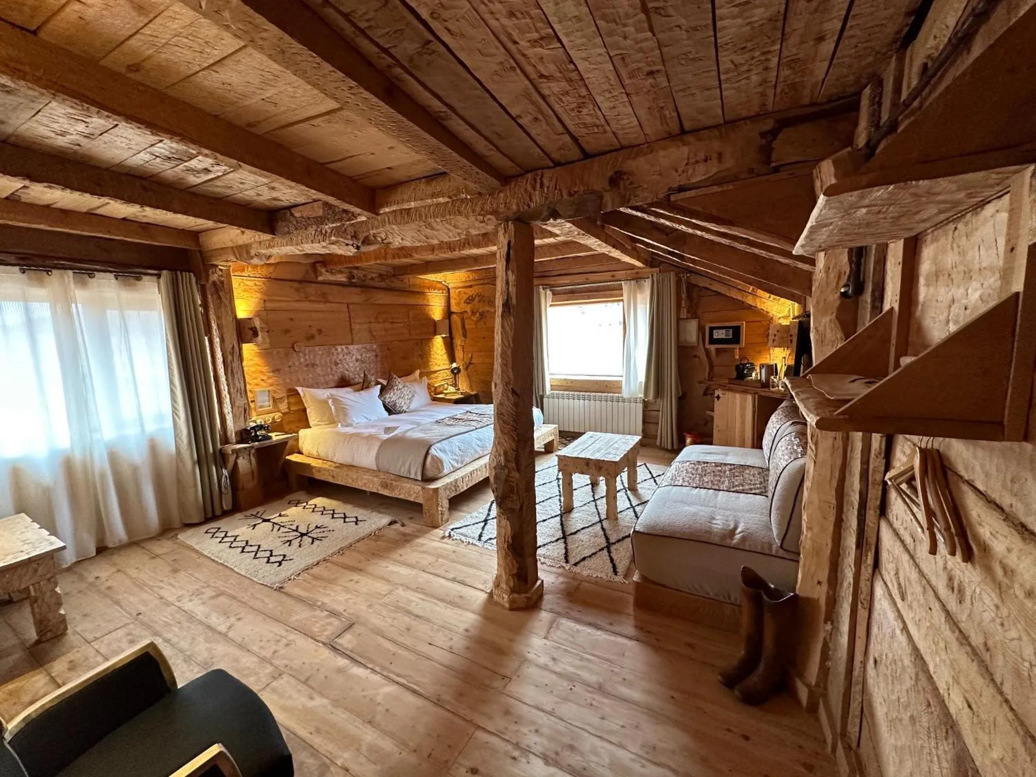 Photo of the whole room, Bed in Hotel Xaluca Spa Aguelmame Sidi Ali