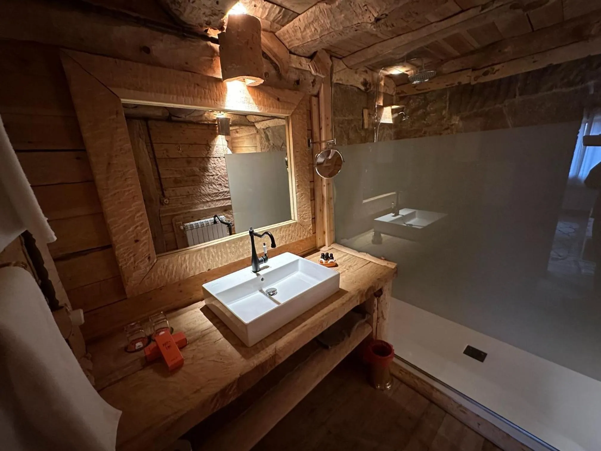 Bathroom in Hotel Xaluca Spa Aguelmame Sidi Ali