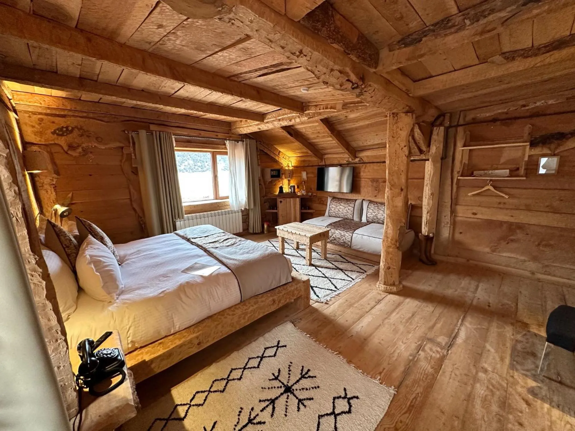 Bedroom, Bed in Hotel Xaluca Spa Aguelmame Sidi Ali