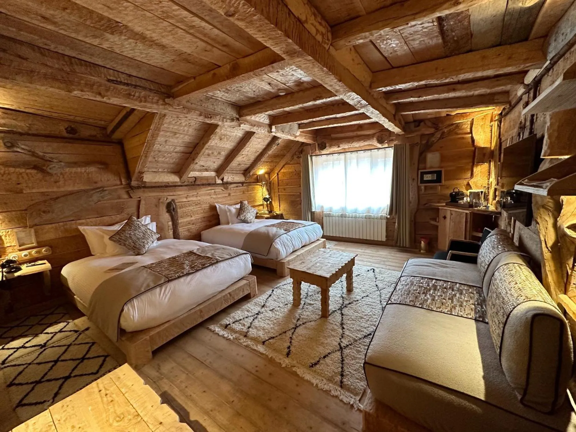 Bed in Hotel Xaluca Spa Aguelmame Sidi Ali