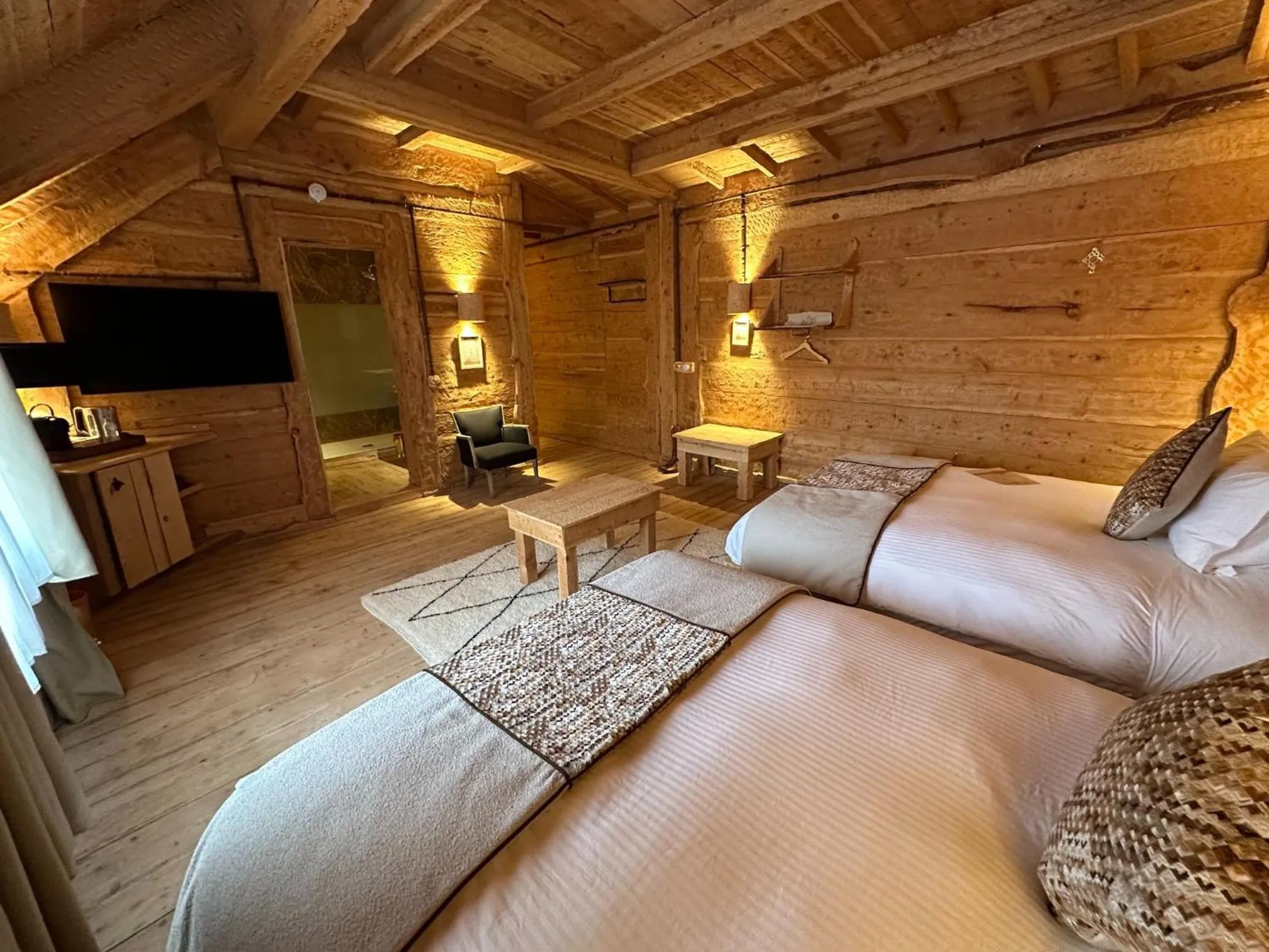 Photo of the whole room in Hotel Xaluca Spa Aguelmame Sidi Ali