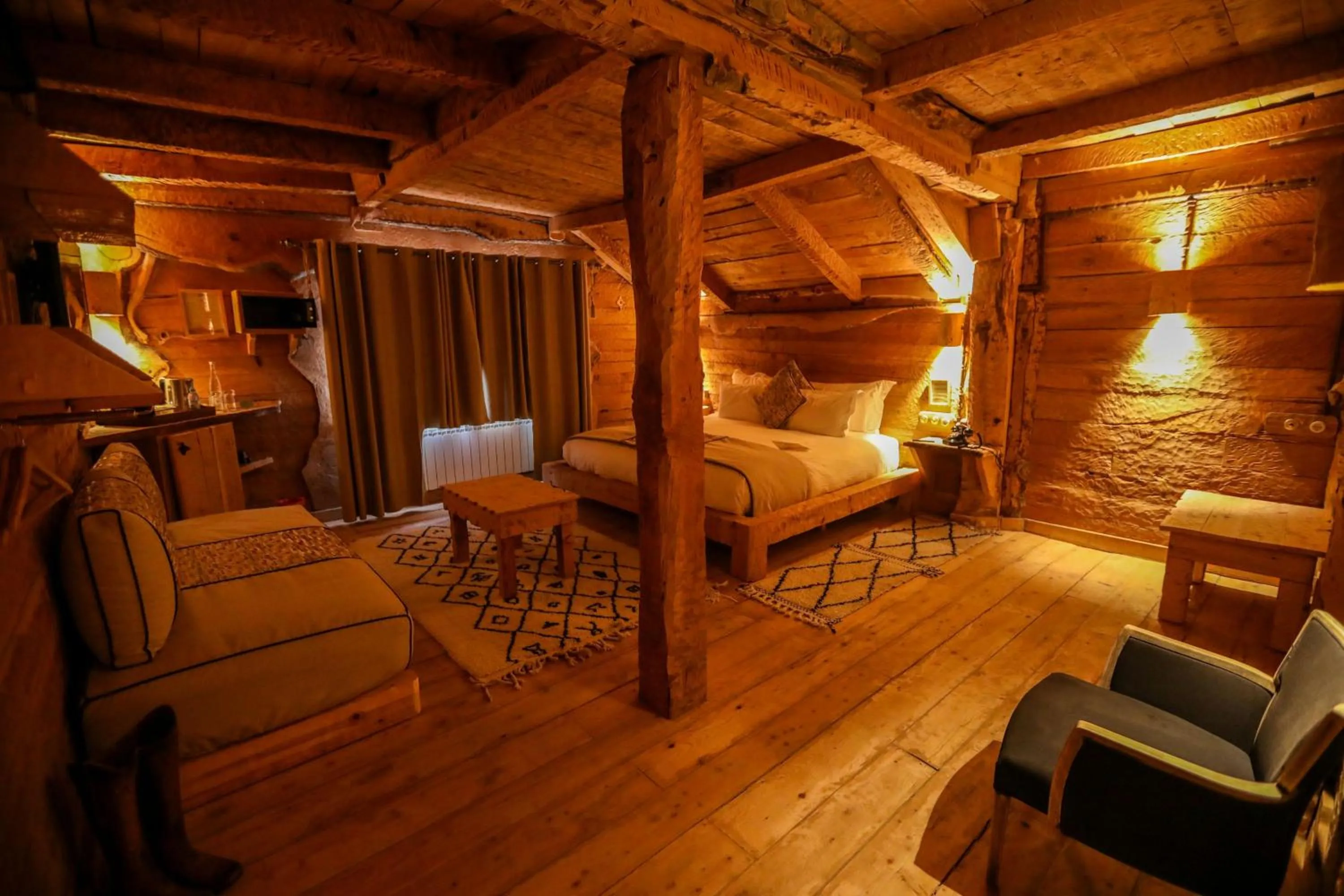 Bed in Hotel Xaluca Spa Aguelmame Sidi Ali