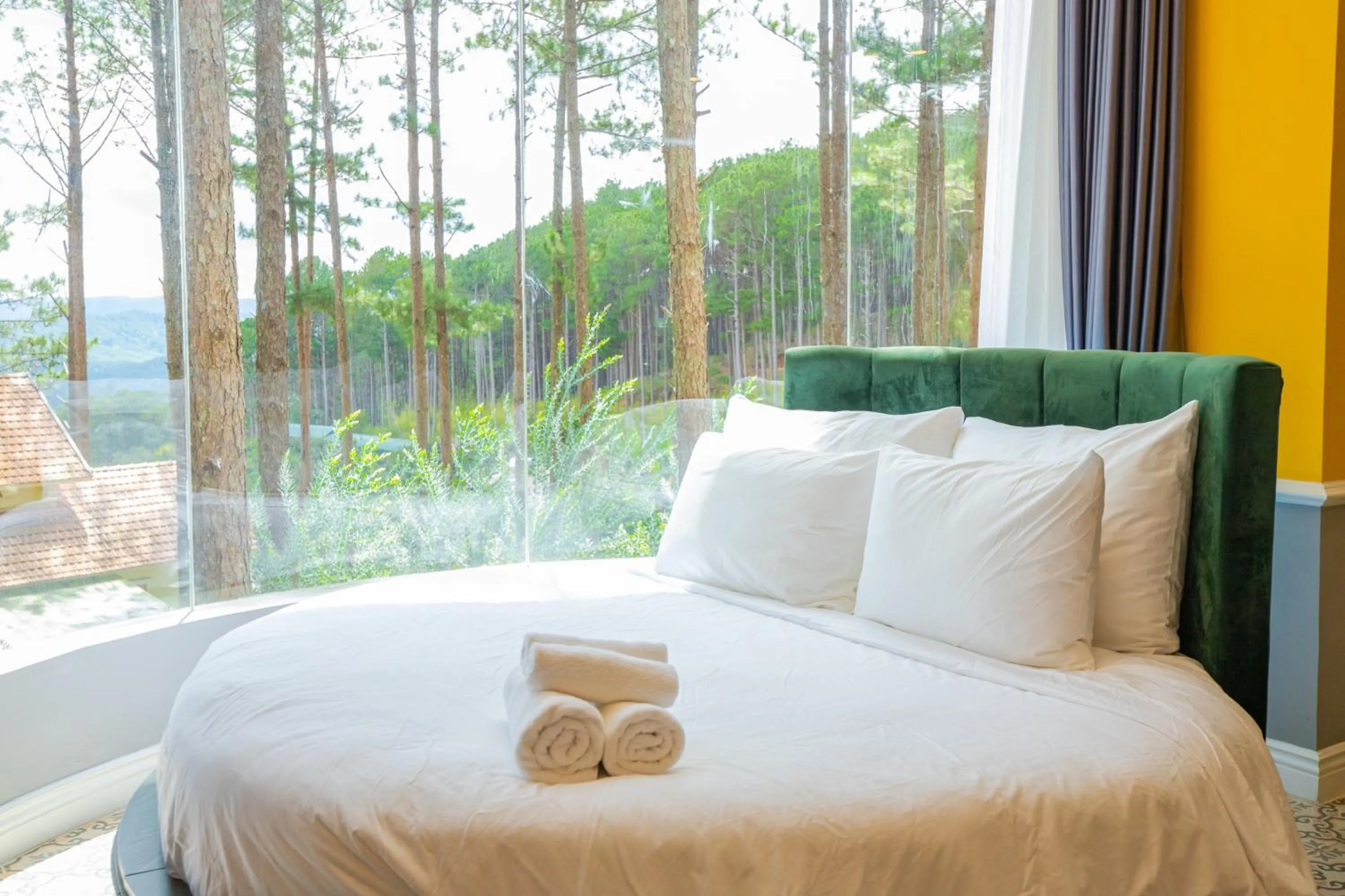 Bedroom, Bed in Omirita Resort Dalat